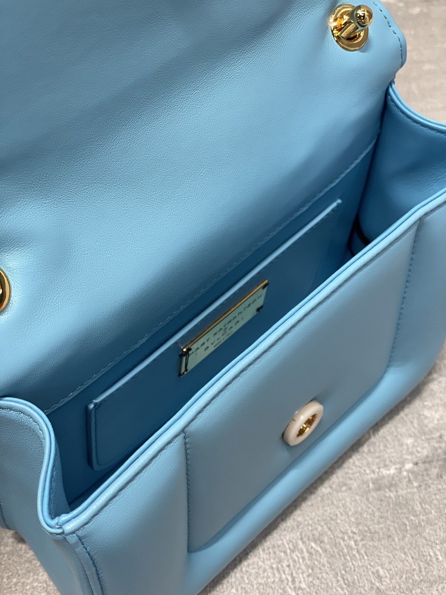 B*vlgari Top Quality Bag 19.2*15*6CM