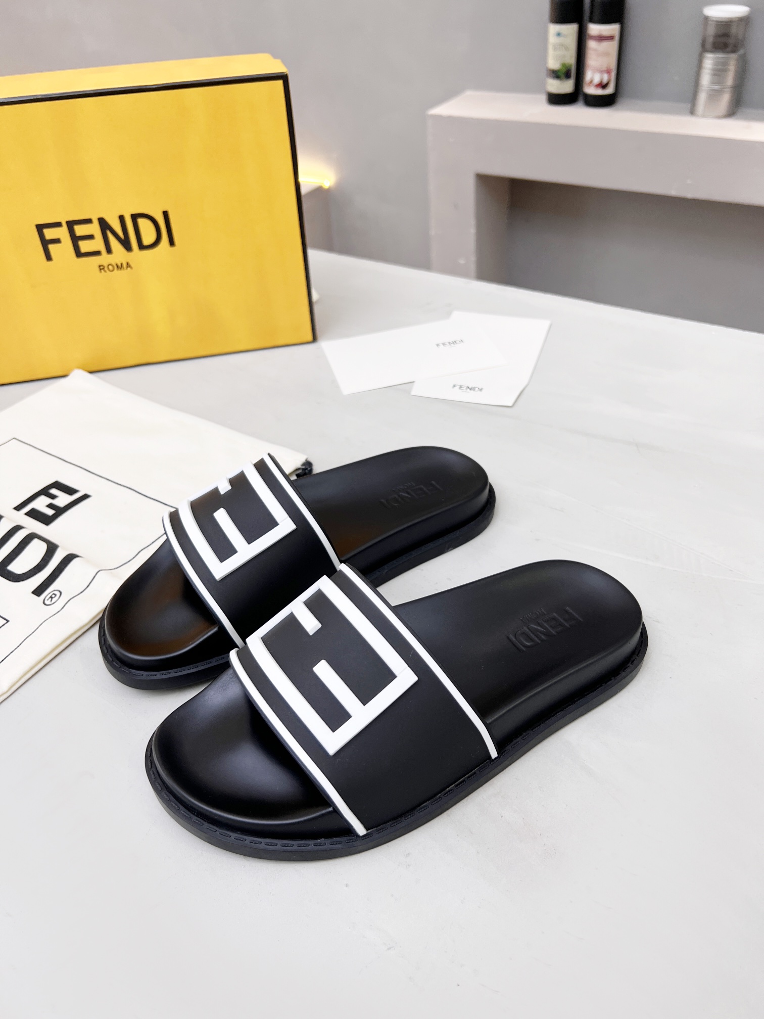 Men Women F*endi Sandals Top
