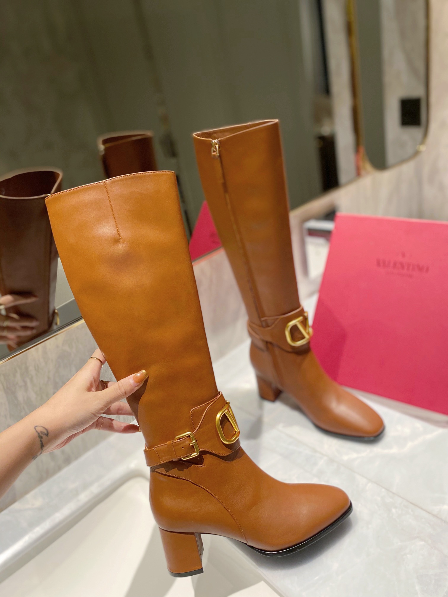 Women π*π΄πΏπΈπππΌππ Top Sneakers