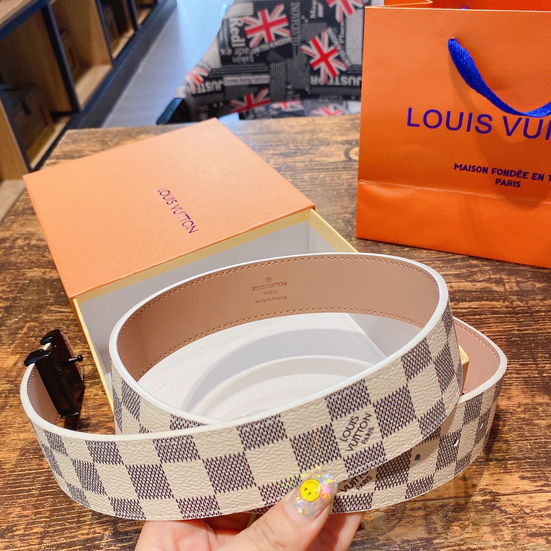 L*ouis V*uitton Belts Top Version