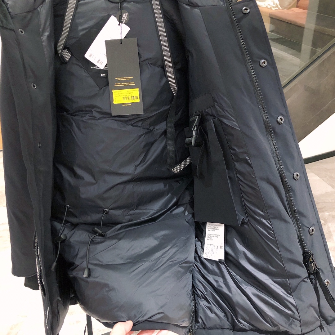 Men Jacket/Sweater Top Quality