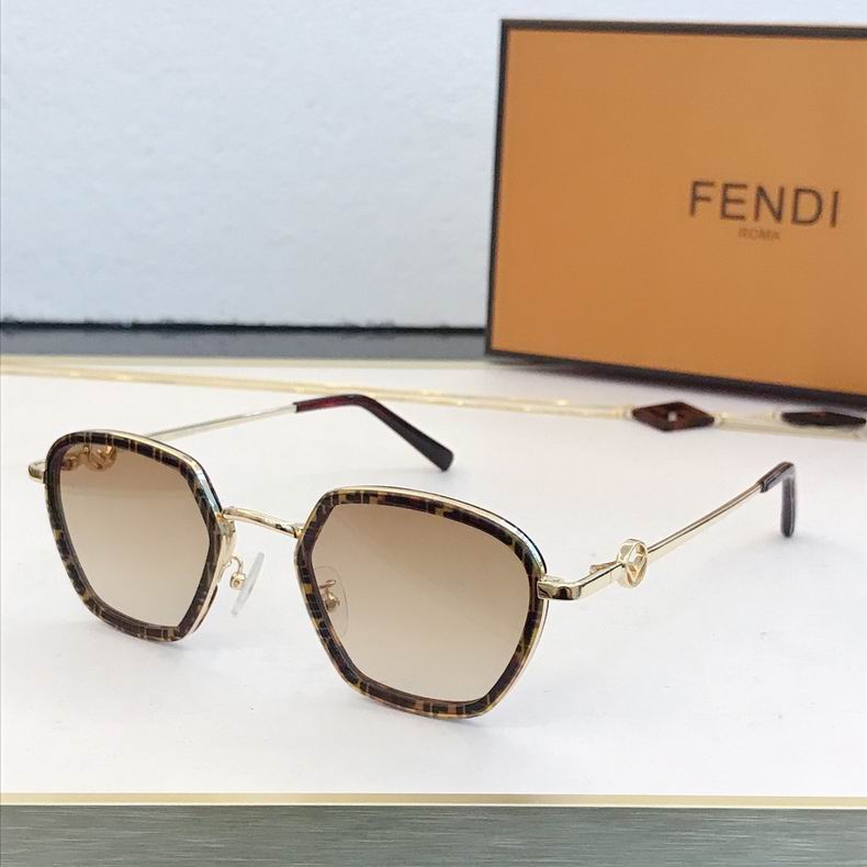 F*endi Glasses Top