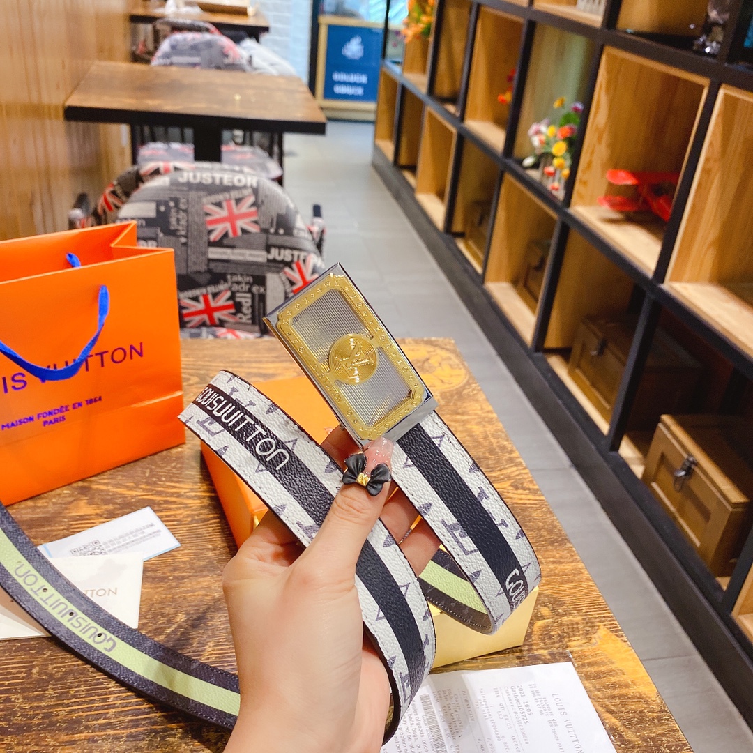 L*ouis V*uitton Belts Top Version