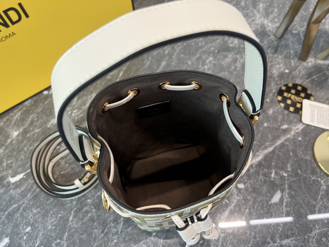 F*endi Bag Top Quality 12*10*18CM