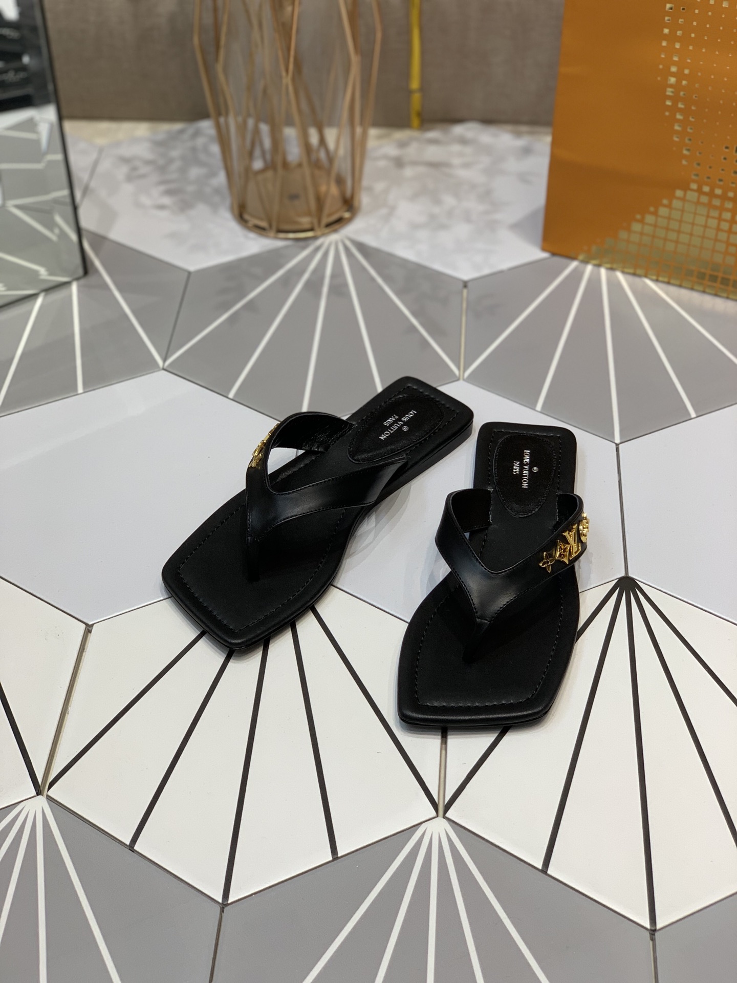 Women L*ouis V*uitton Top Slippers