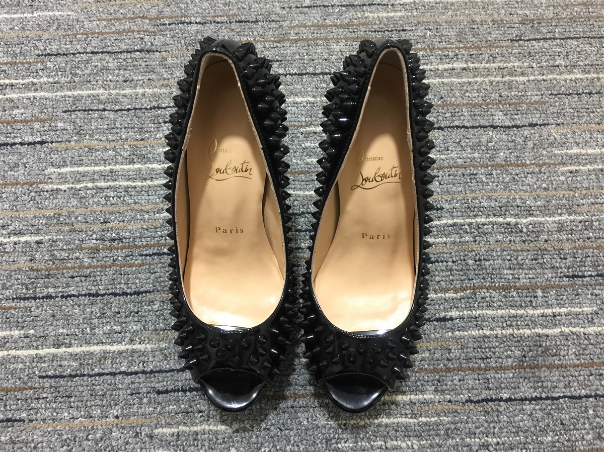 C*ristian L*uboutin Pump High Heels