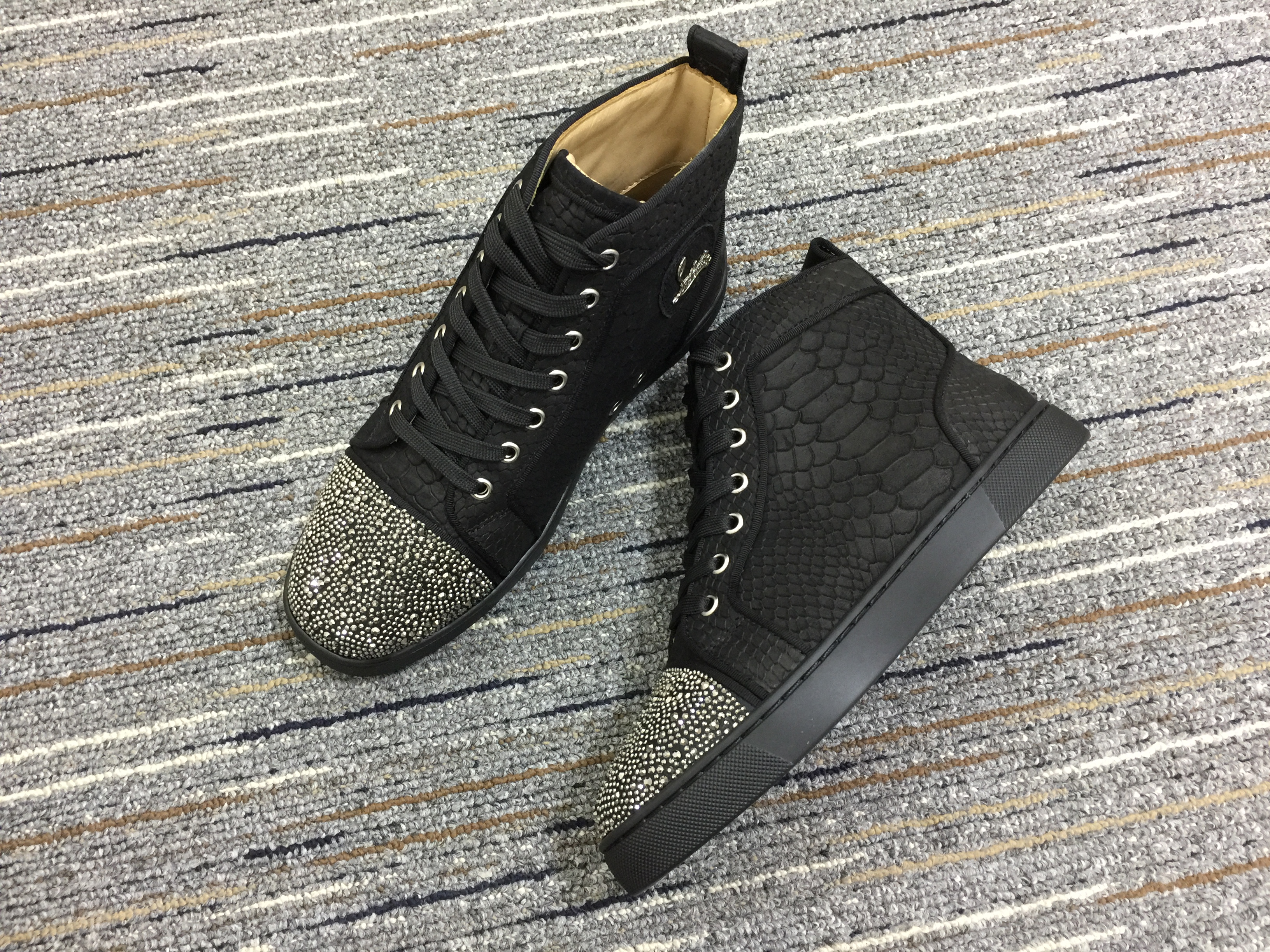 C*ristian L*uboutin Sneaker