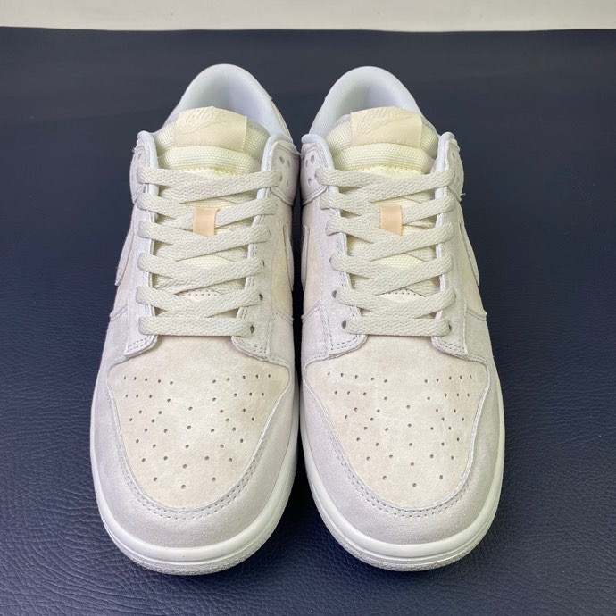 from Nike SB Dunk Low DD8338-001