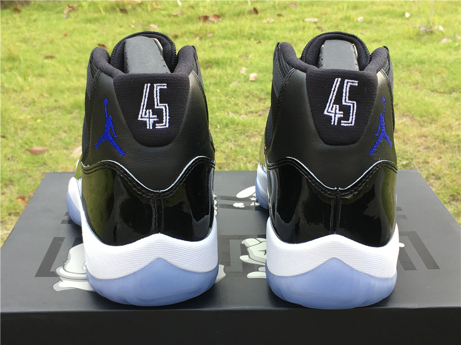 Air Jordan 11 “Space Jam”