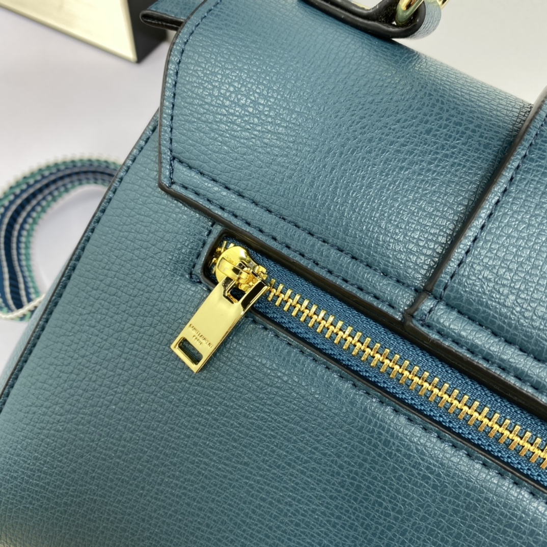 Y*SL Top Bag 24*20*11cm