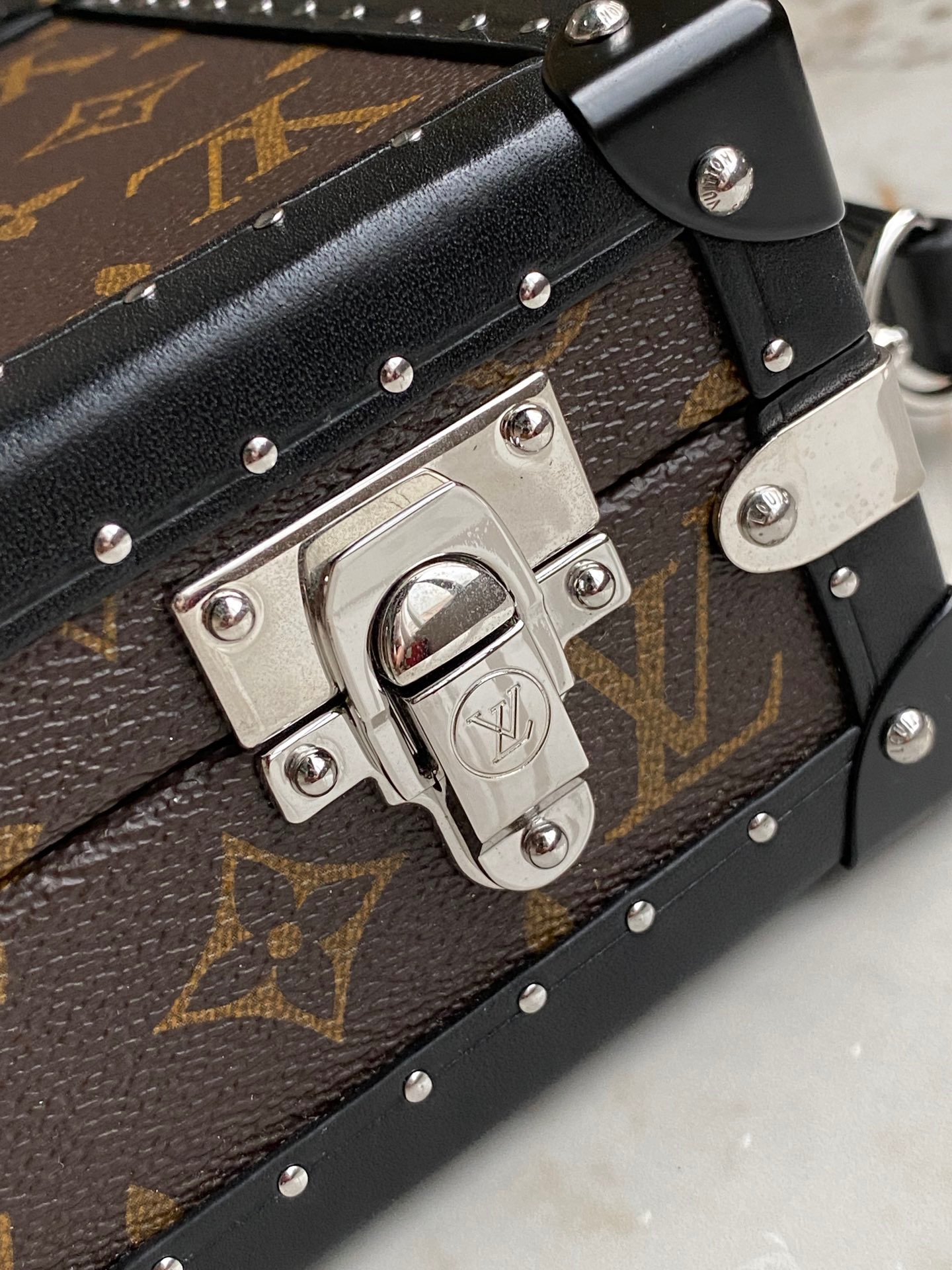 L*ouis V*uitton Bag Top Quality 24*16.5*8CM