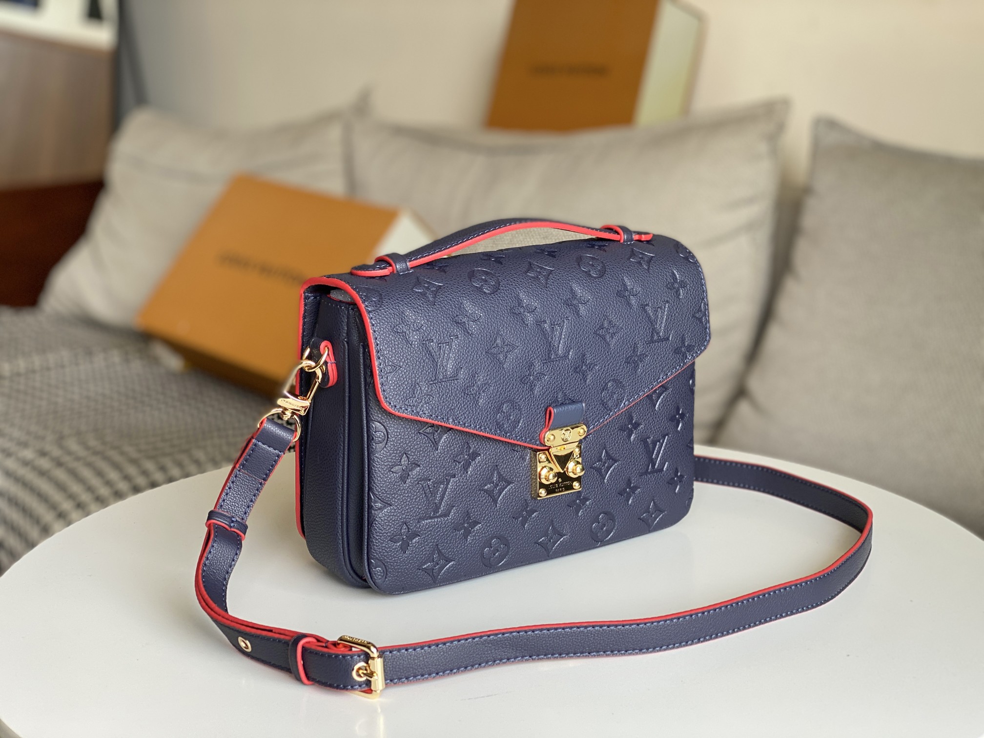 L*ouis V*uitton Bag Top Quality 25*19*9CM