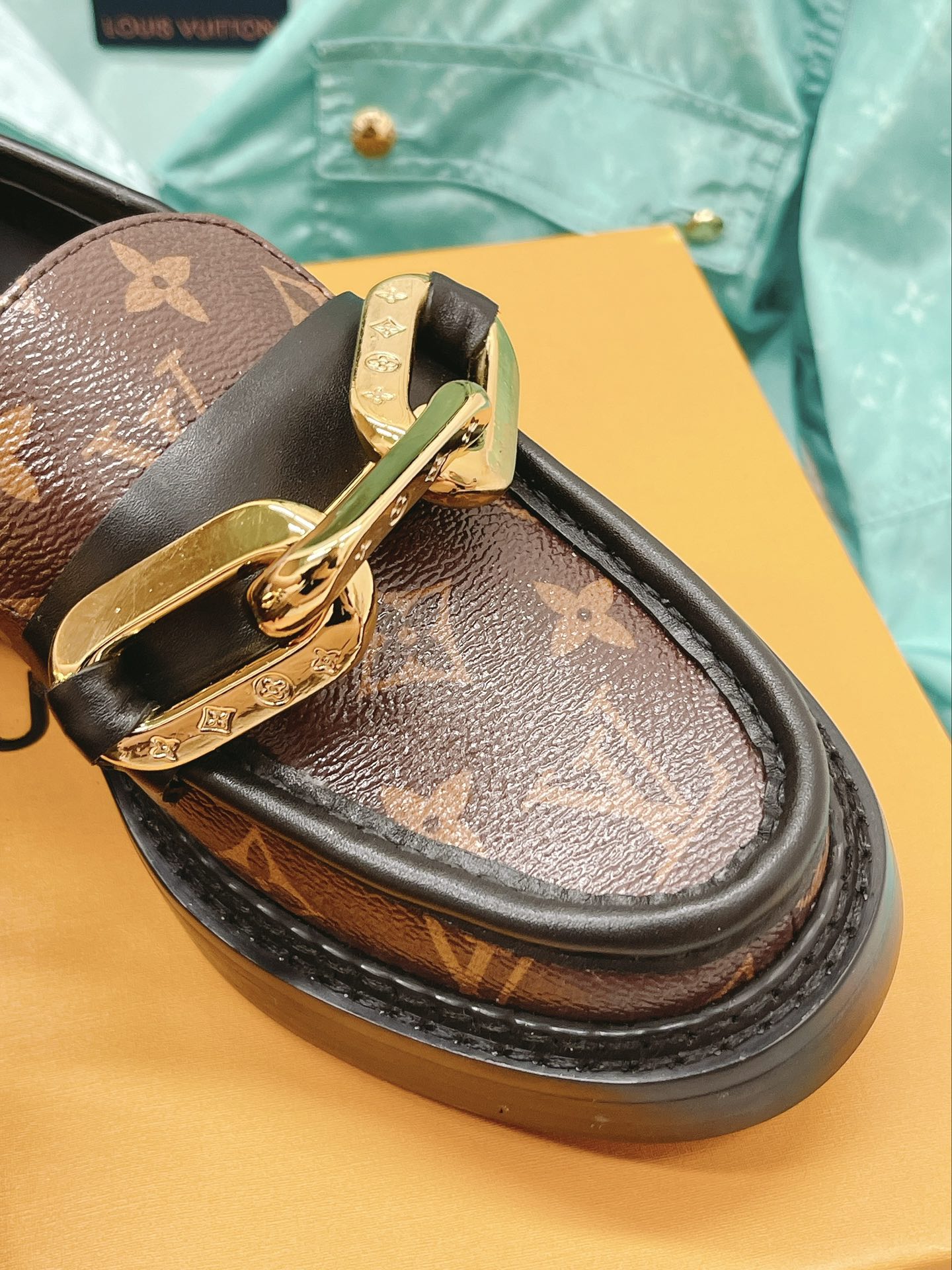 Women L*ouis V*uitton Top Sneaker