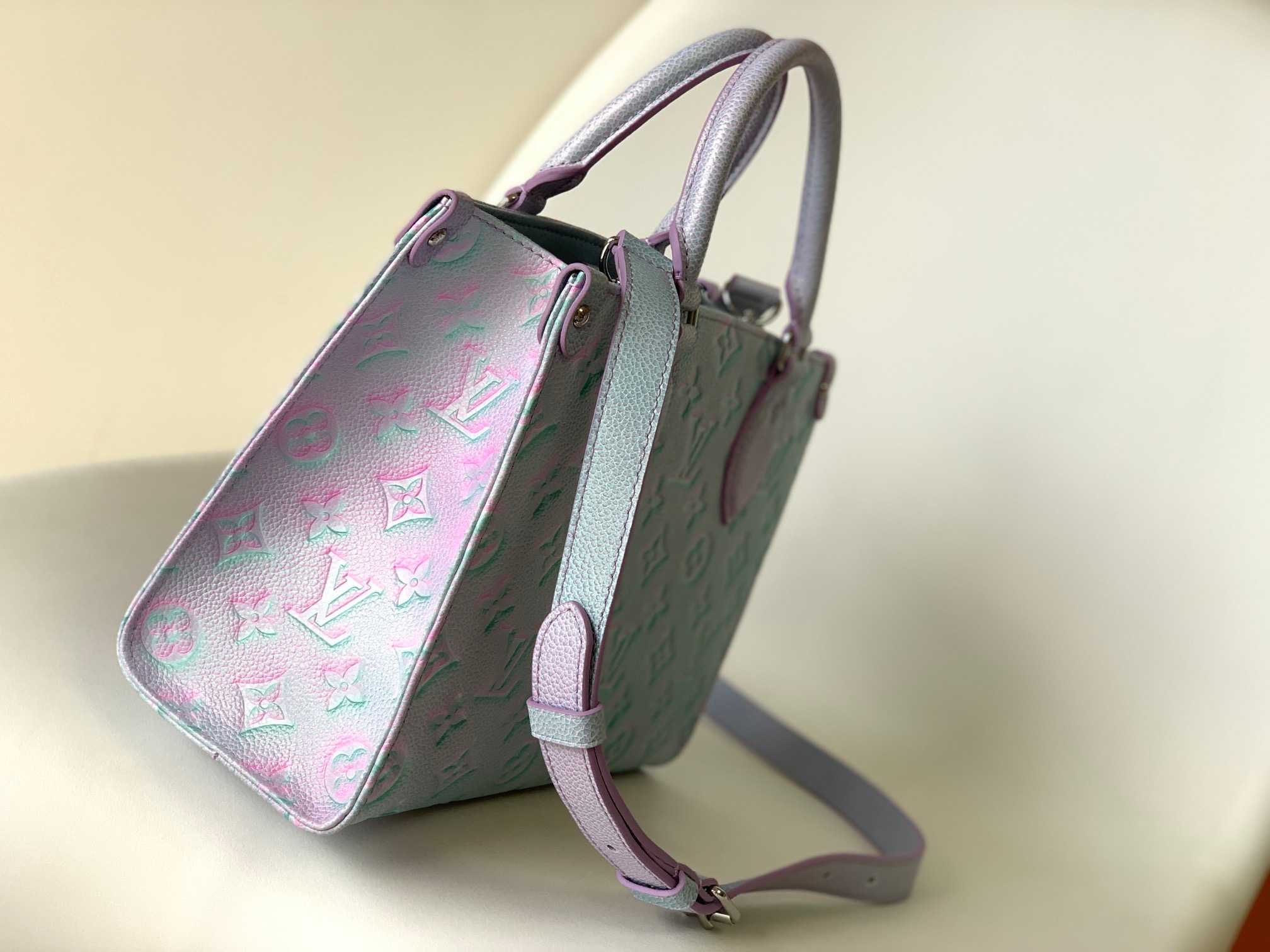 Lady L*ouis V*uitton M46067 onthego tote handbag Top Quality 25*19*11.5cm