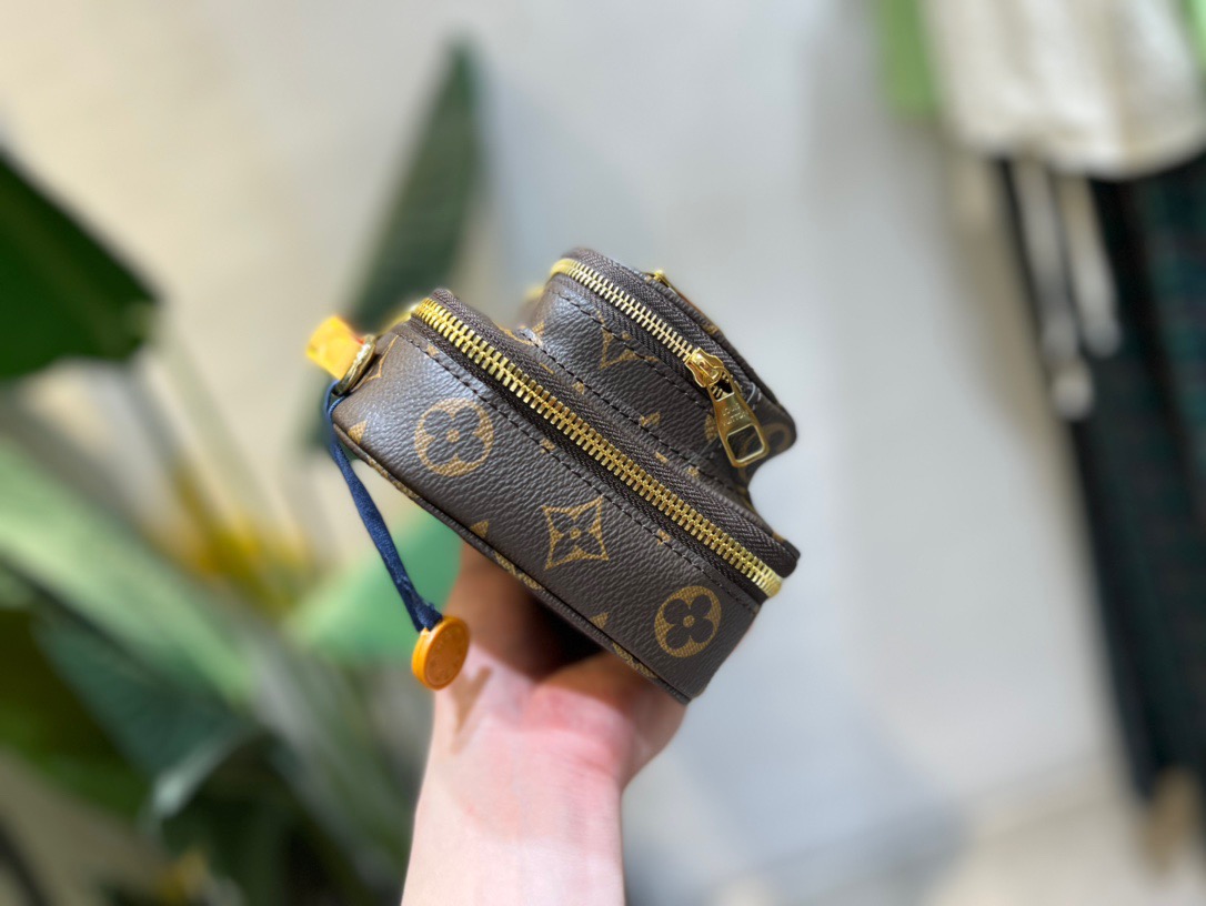 L*ouis V*uitton utility crossbody handbag Top Quality 18*11*10cm