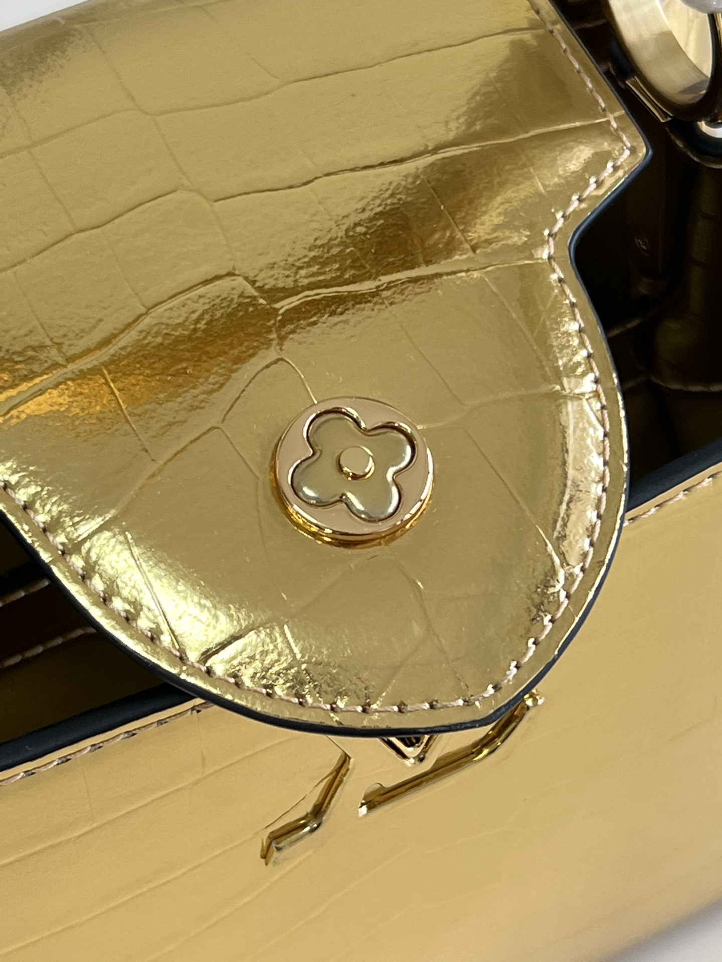 L*ouis V*uitton Top Bag 27*18*9CM