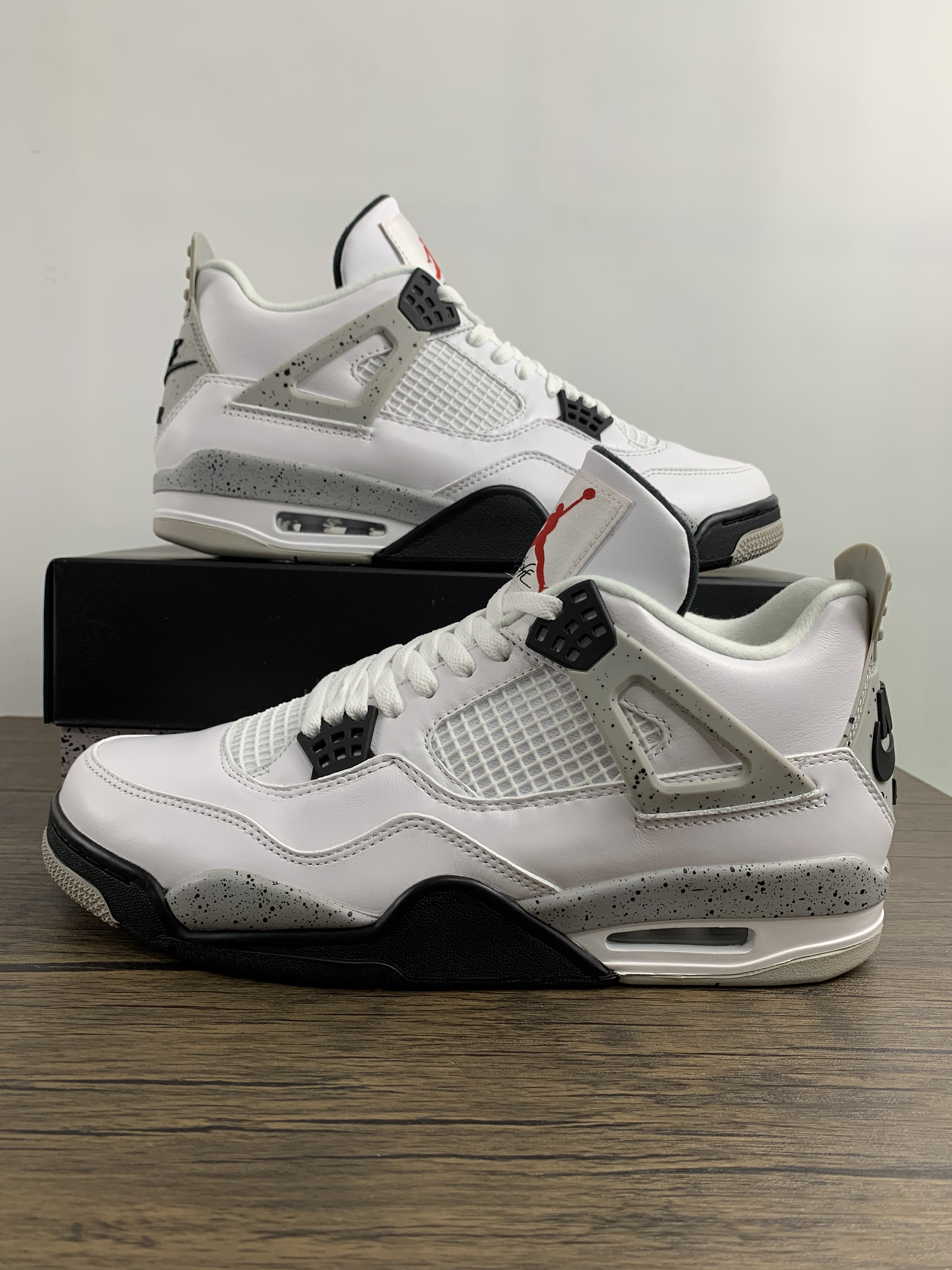 Air Jordan 4 White Cement 840606-192