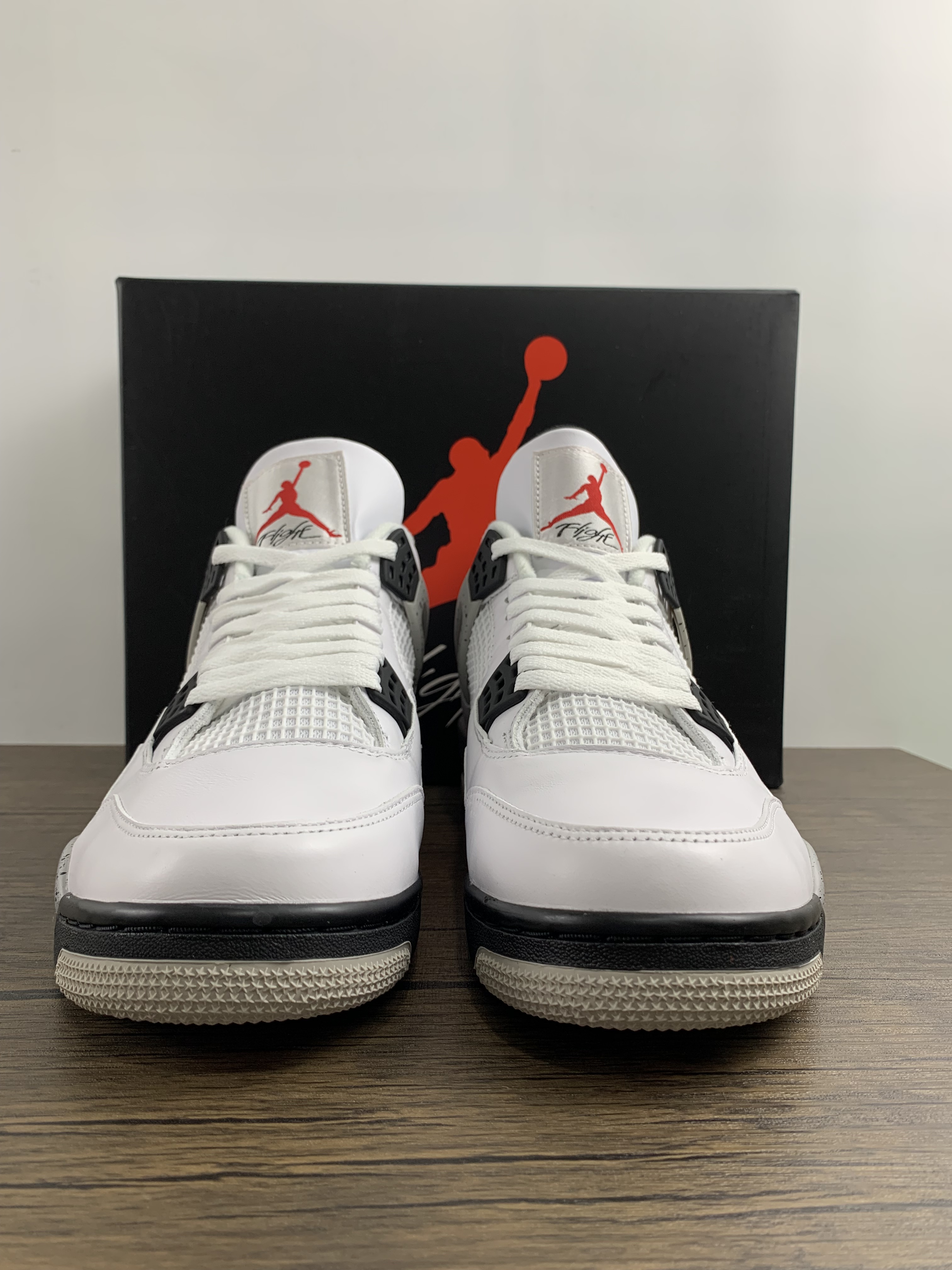 Air Jordan 4 White Cement 840606-192