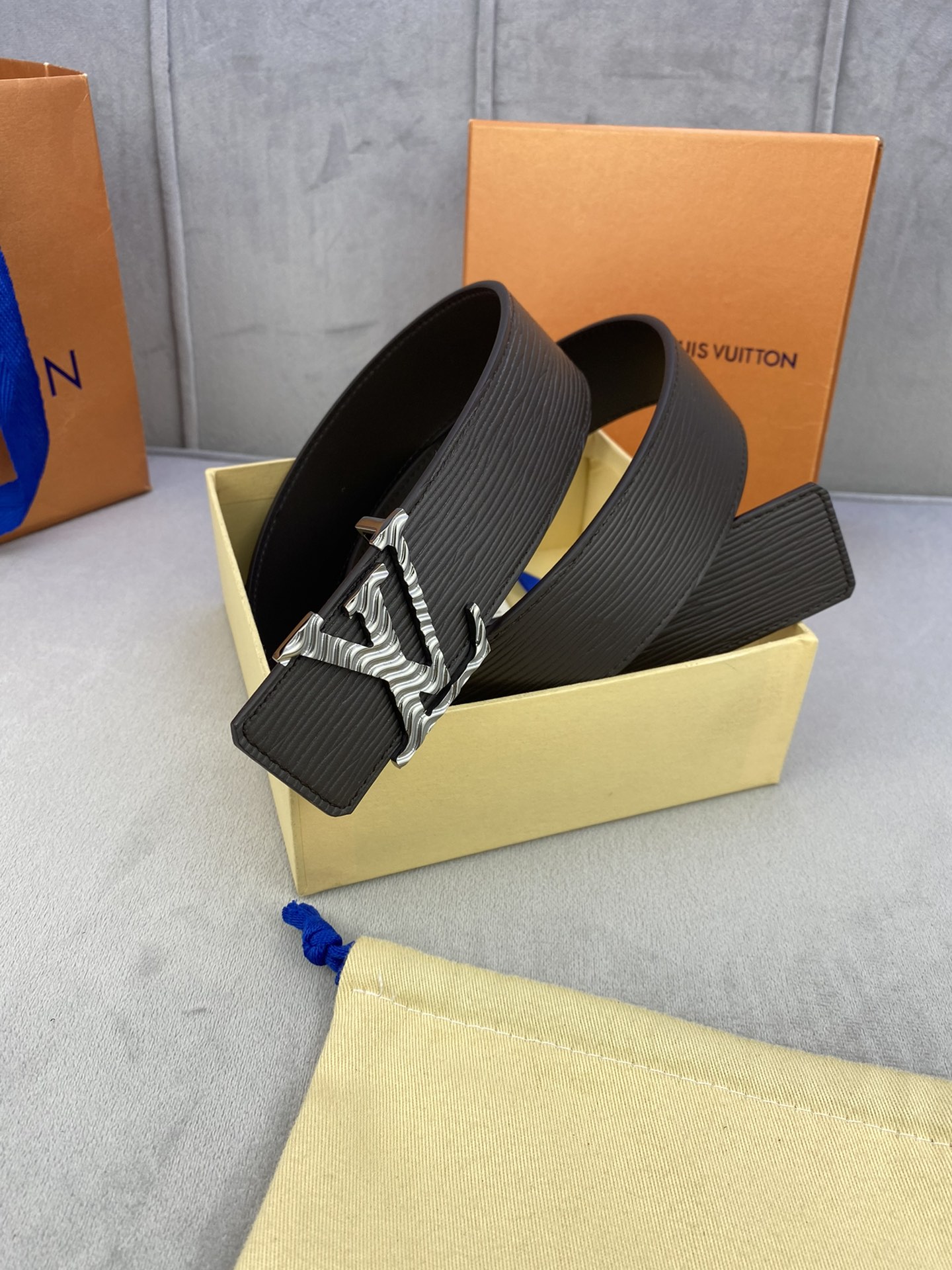 L*ouis V*uitton Belts Top Quality 40MM