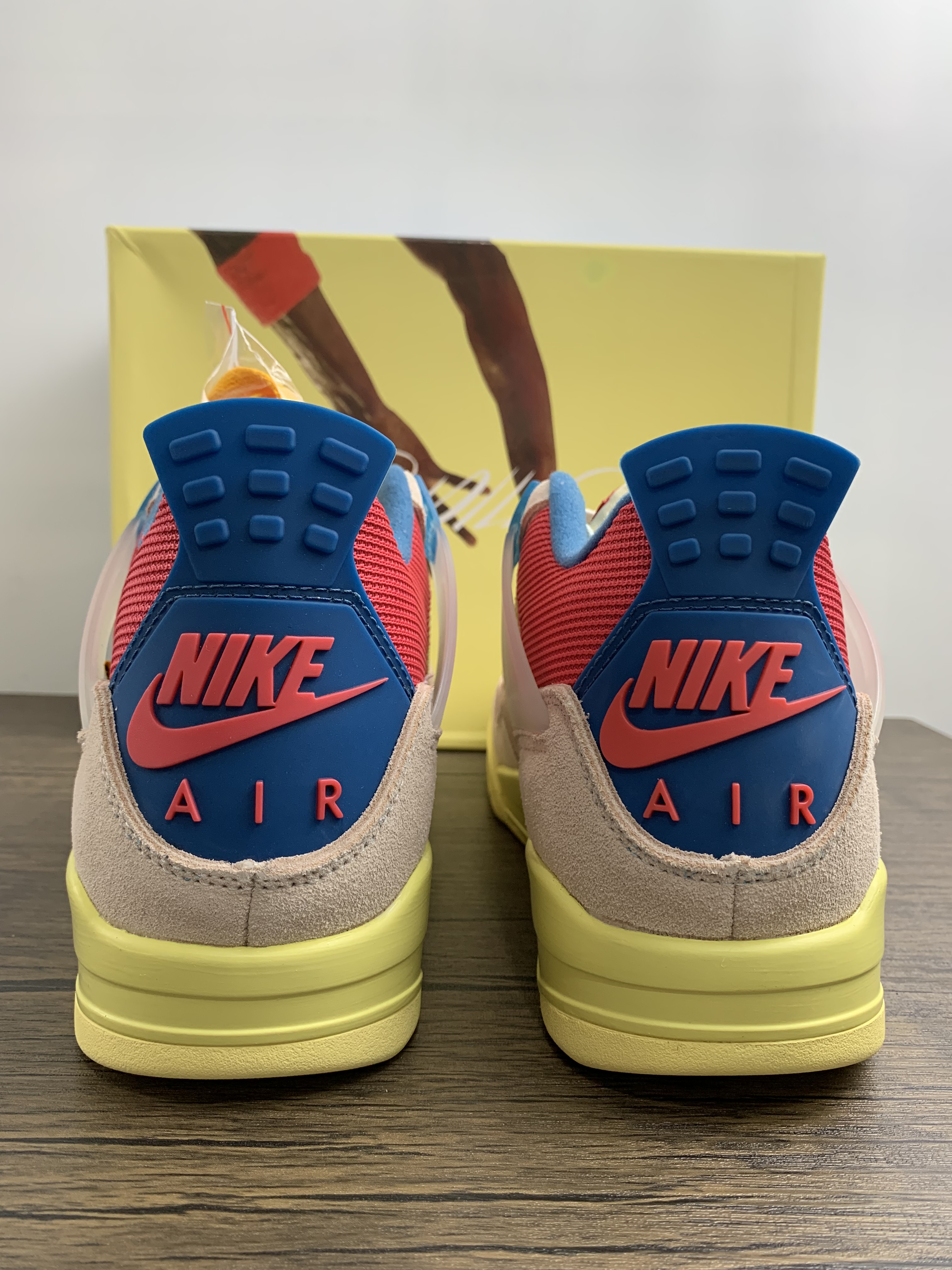 Union x Air Jordan 4 DC9533-800