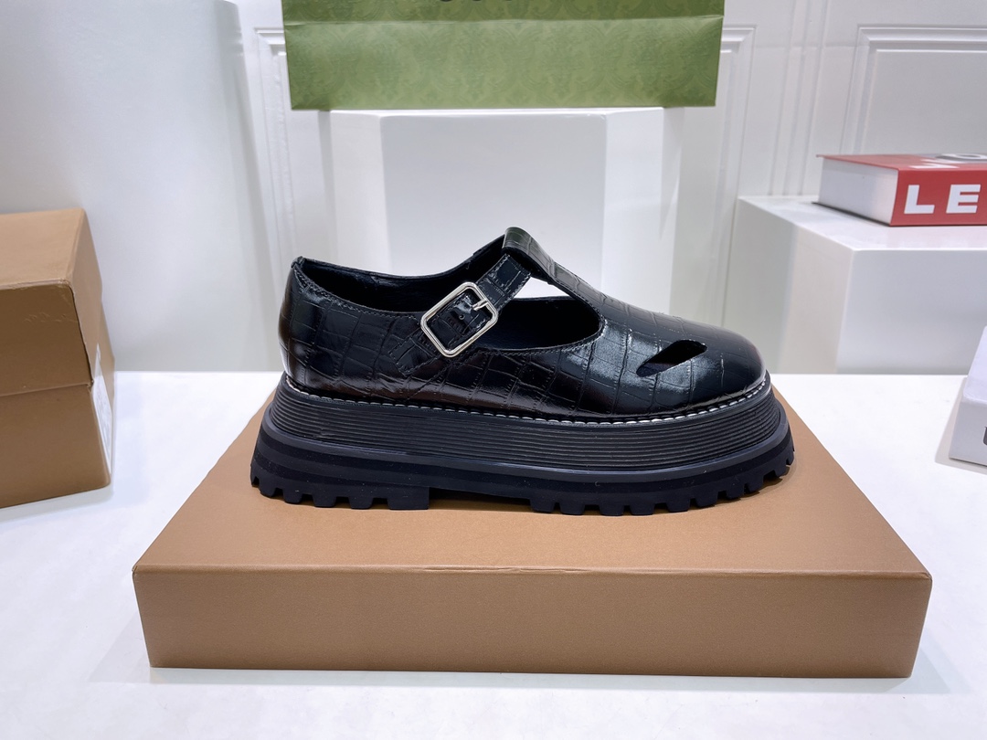 Women B*urberry Top Sneaker