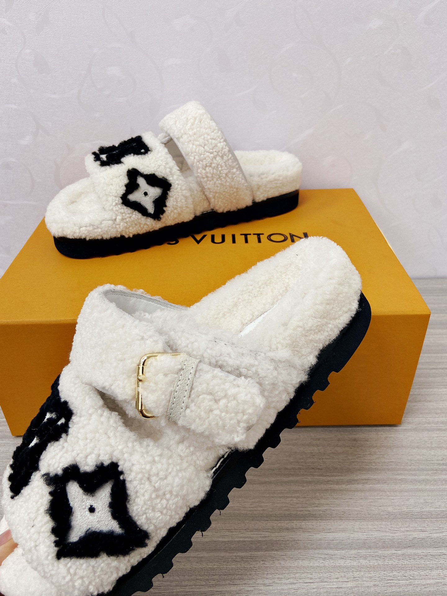 Women L*ouis V*uitton Top Sandals