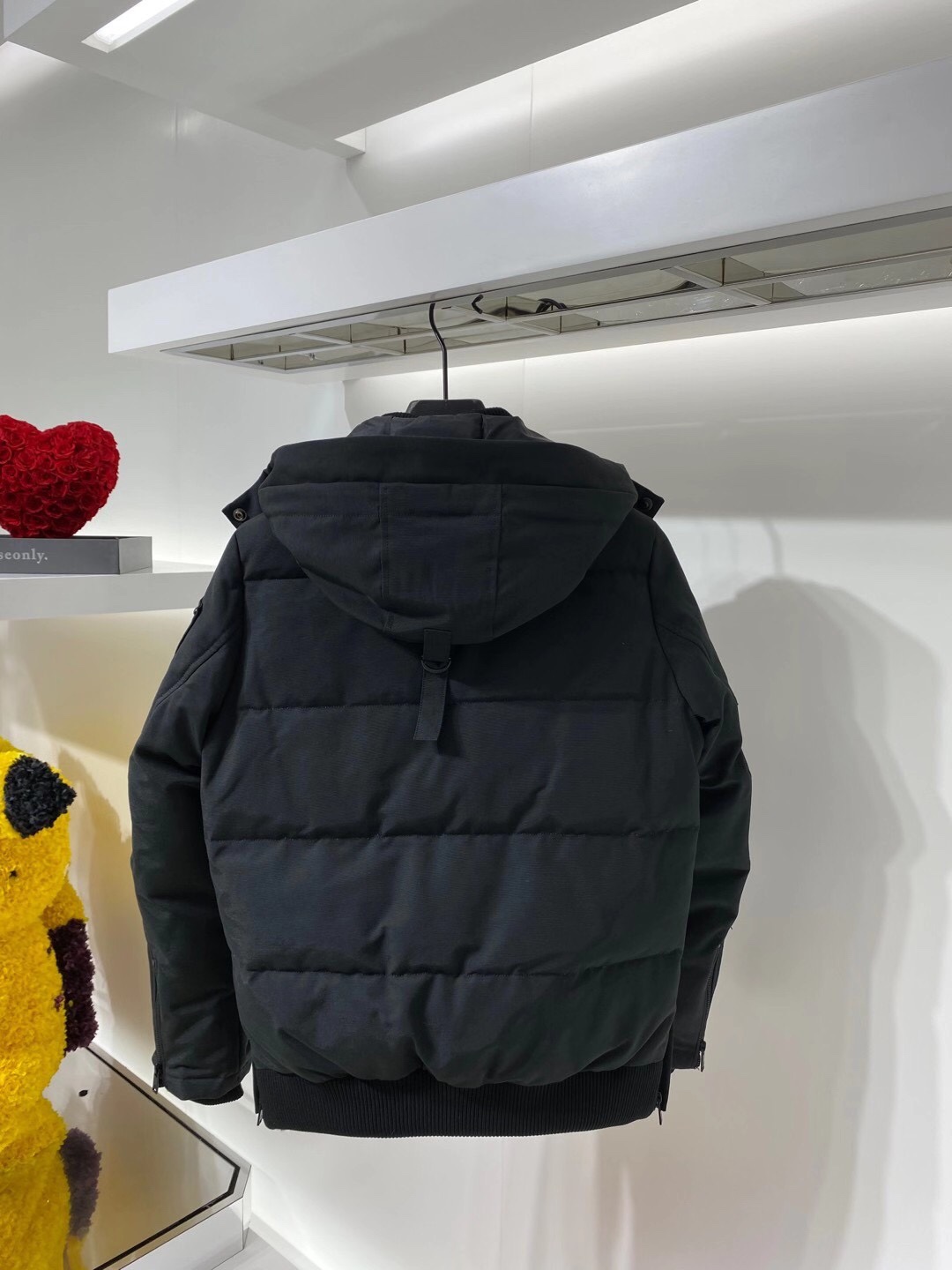 Men Women Down jacket Maikesneakers