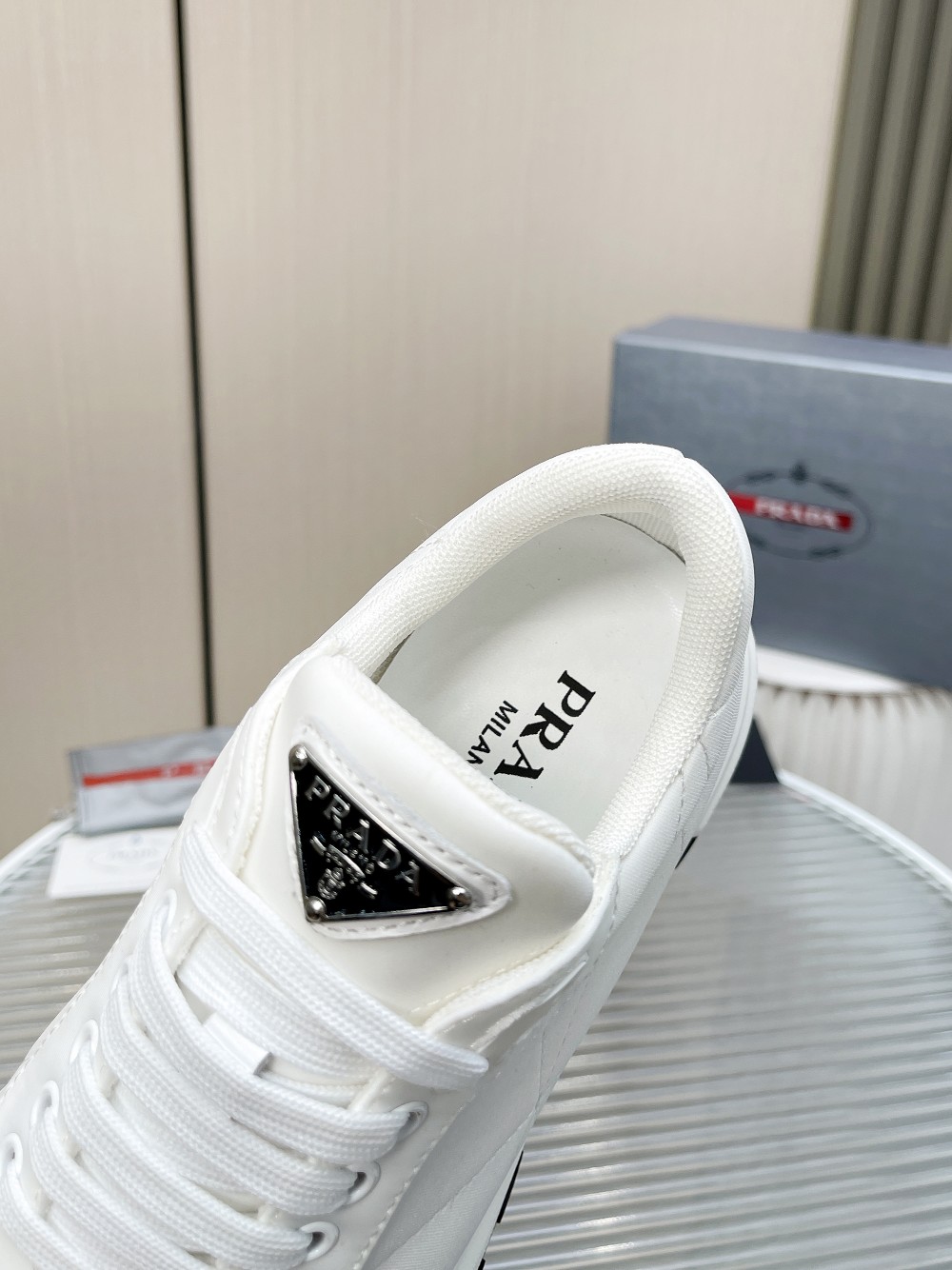 Men P*rada Top Sneaker （ ）