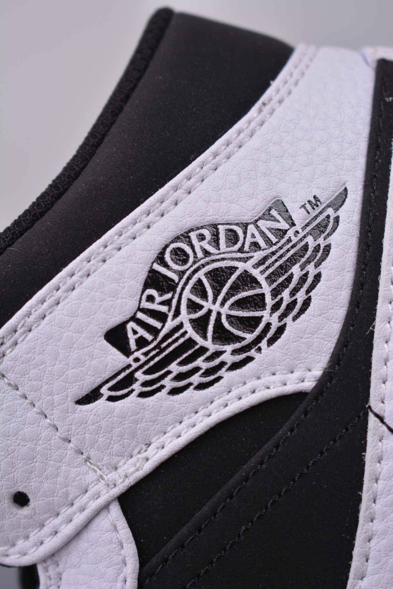 Nike Air Jordan 1 High AJ1