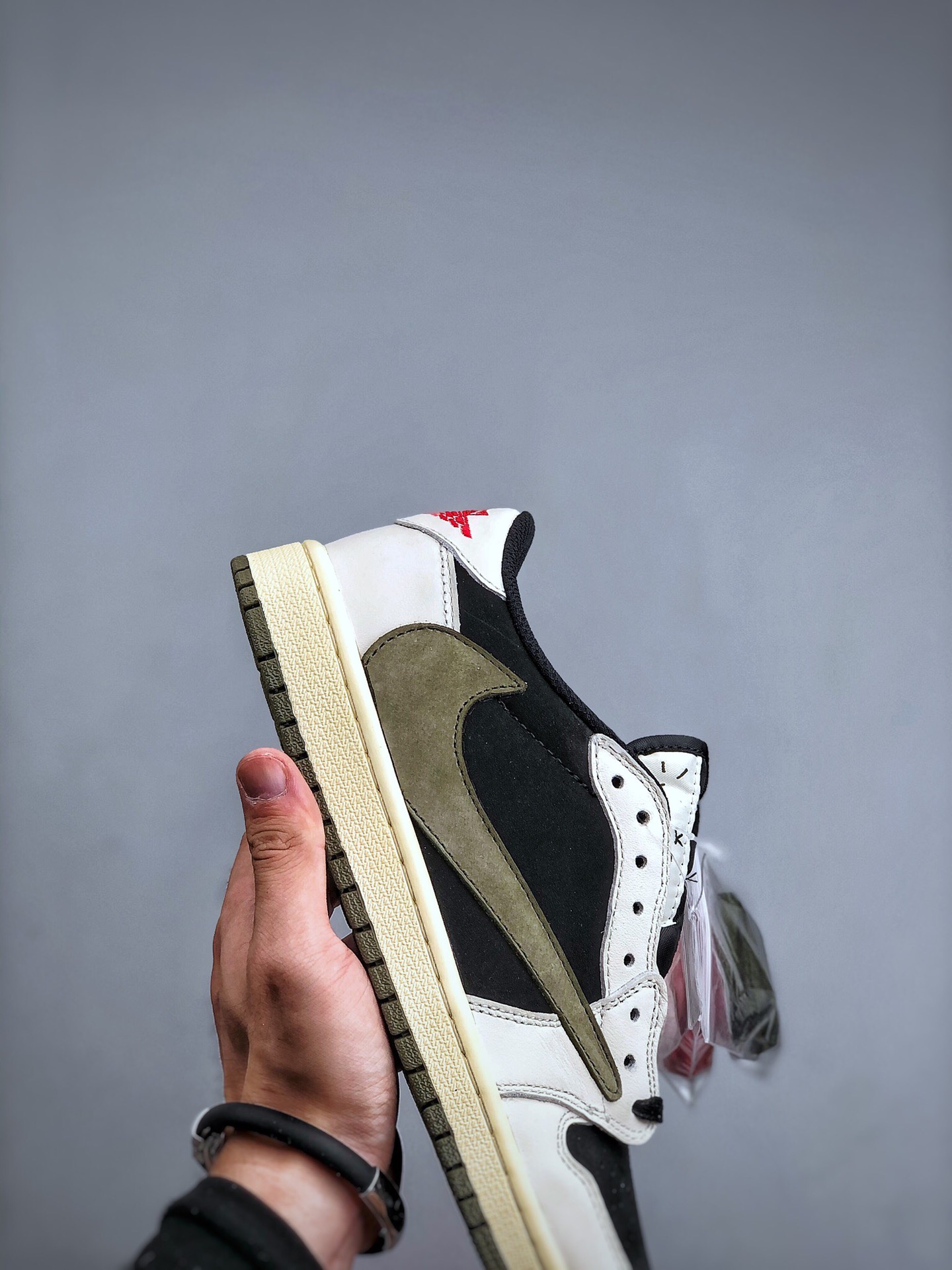 T*ravis S*cott Nike Air Jordan 1 low AJ1