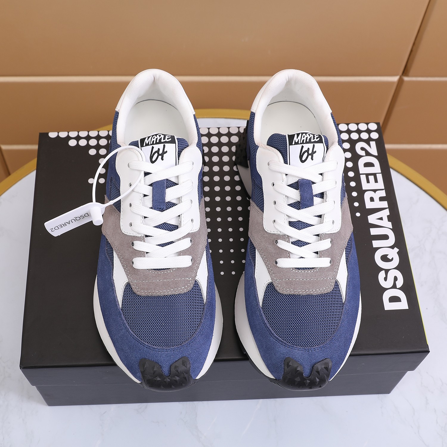 Men O*ff W*hite Top Sneakers