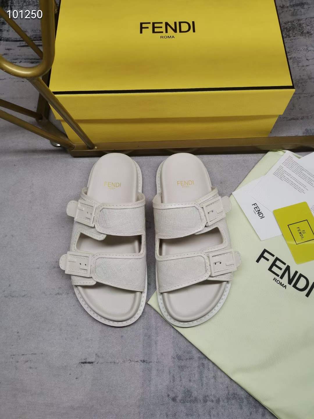 Women Men F*endi Top Sandals ( )