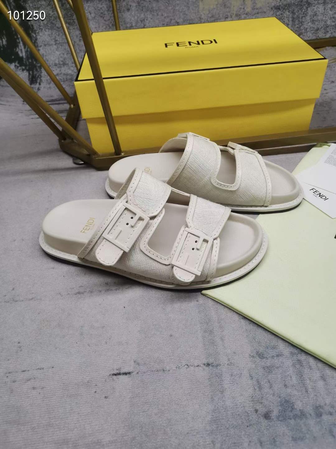 Women Men F*endi Top Sandals ( )