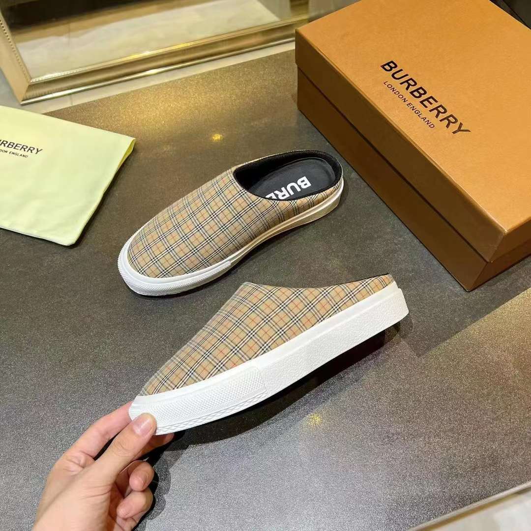 Men Women B*rberry Sneaker ()