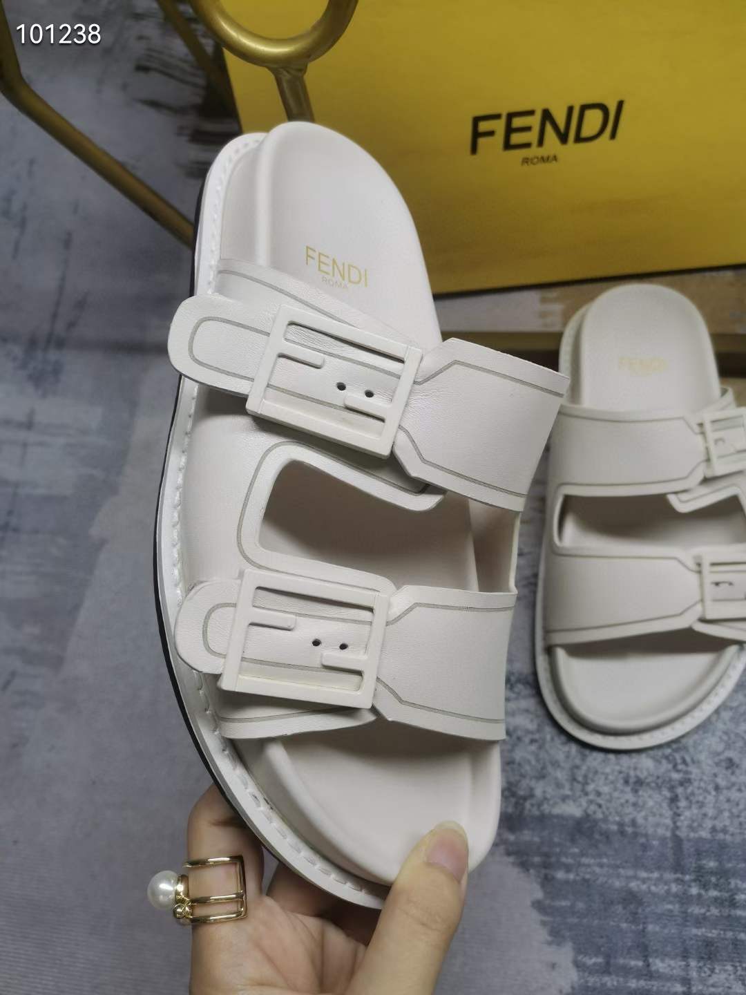 Women Men F*endi Top Sandals ( )