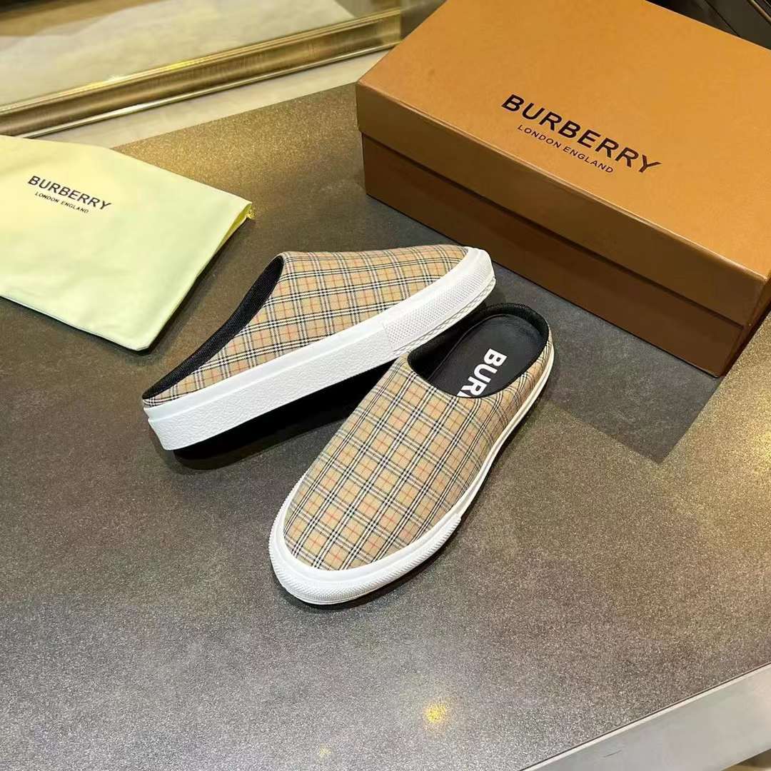 Men Women B*rberry Sneaker ()