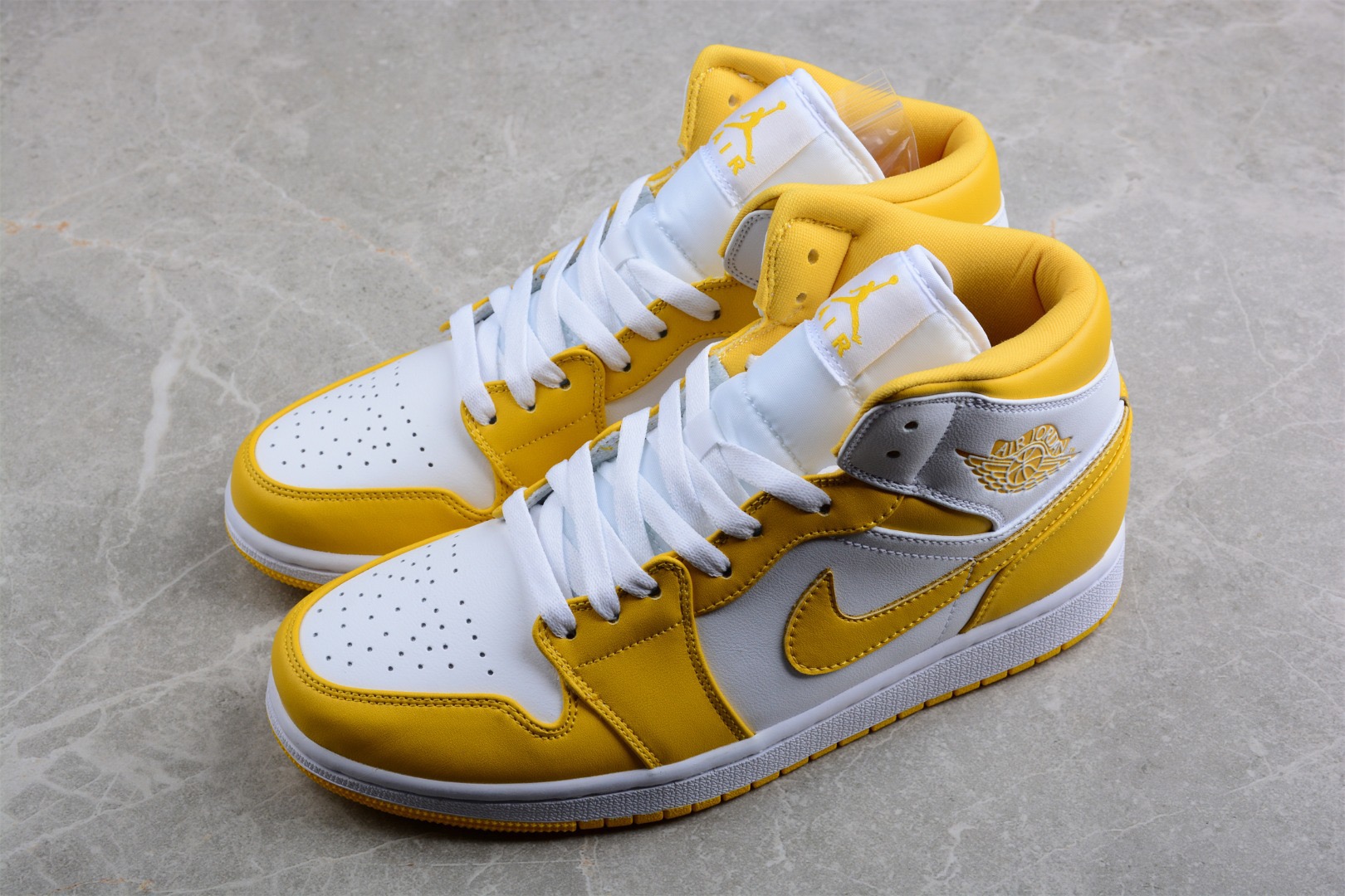 Nike Air Jordan 1 High AJ1