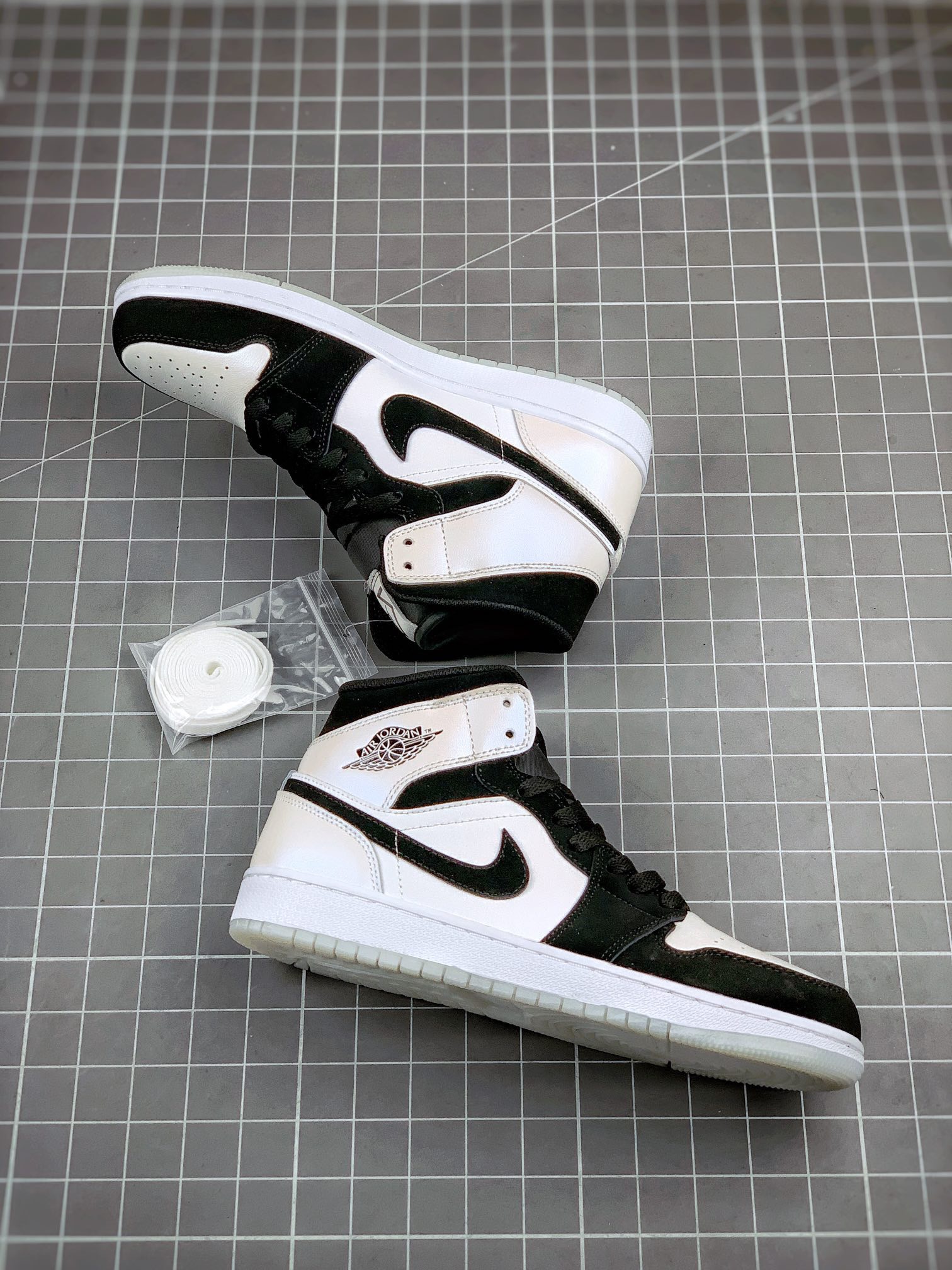 Nike Air Jordan 1 High AJ1