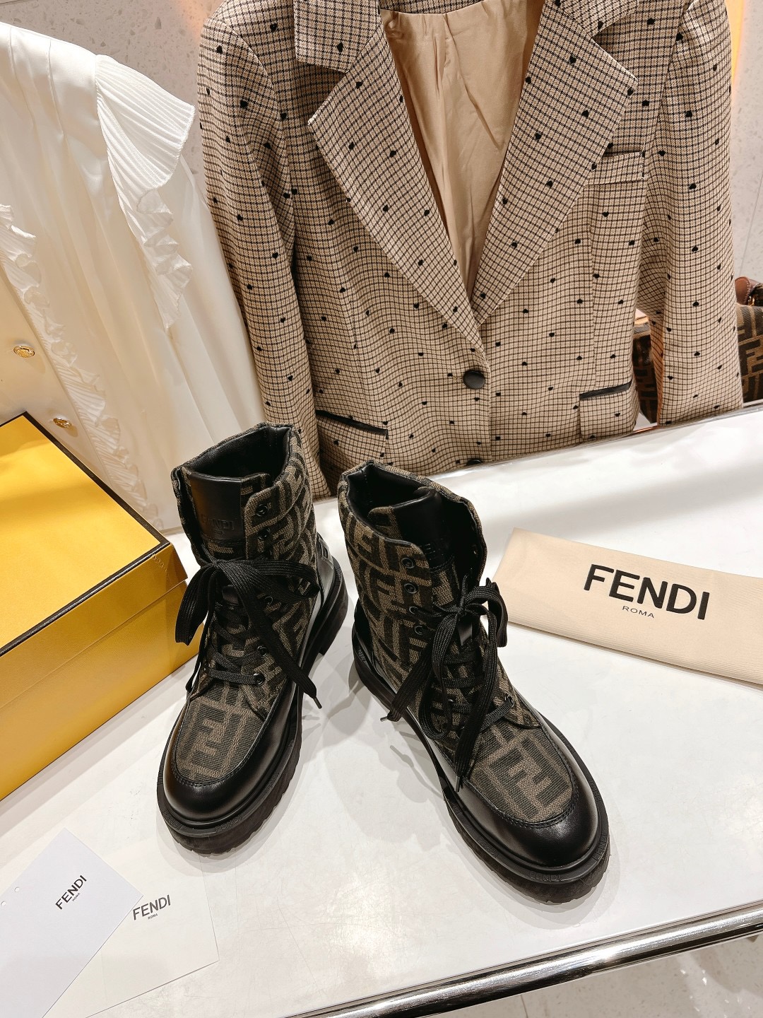 Women F*endi Top Boots Maikesneakers