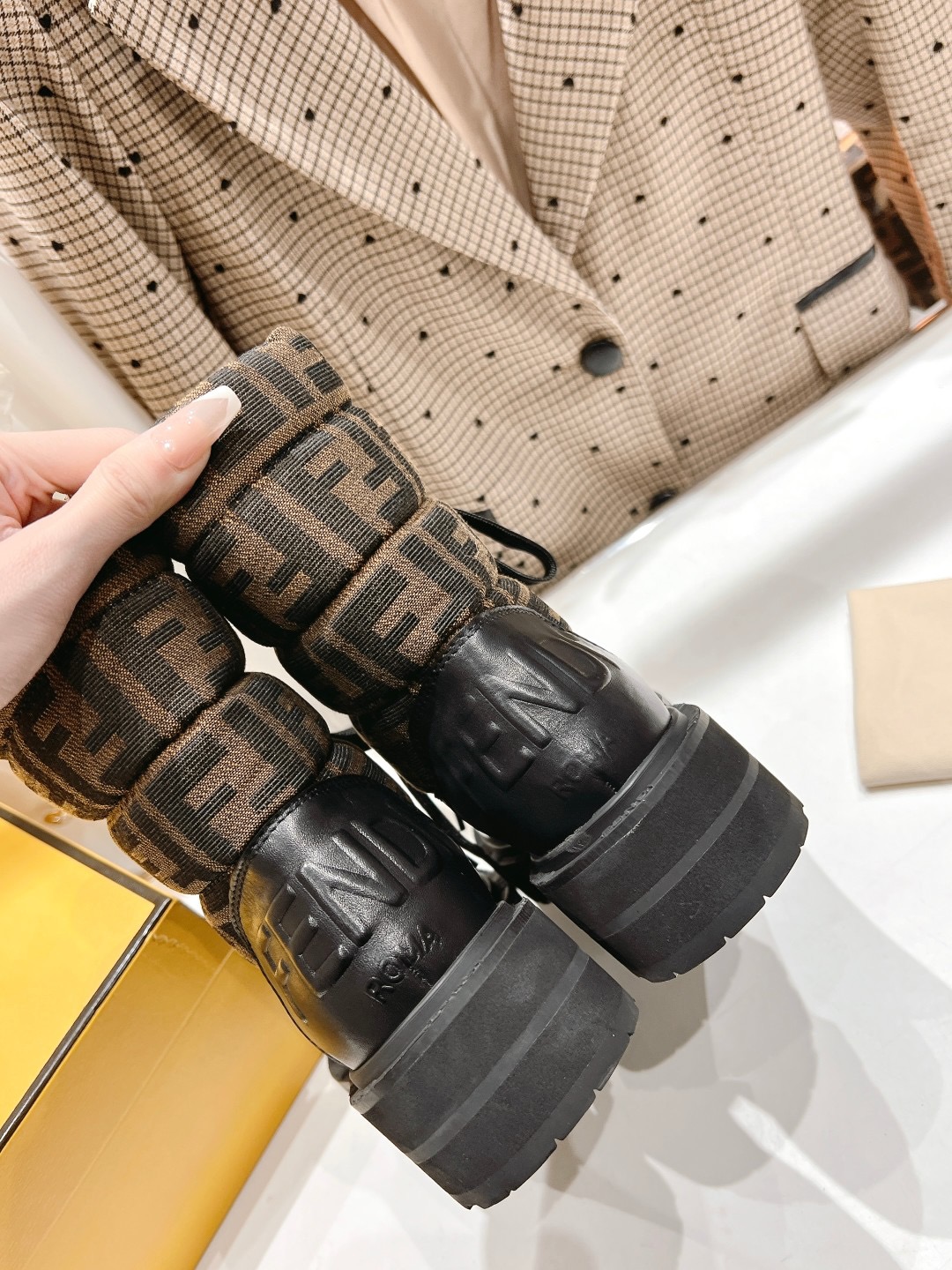 Women F*endi Top Boots Maikesneakers