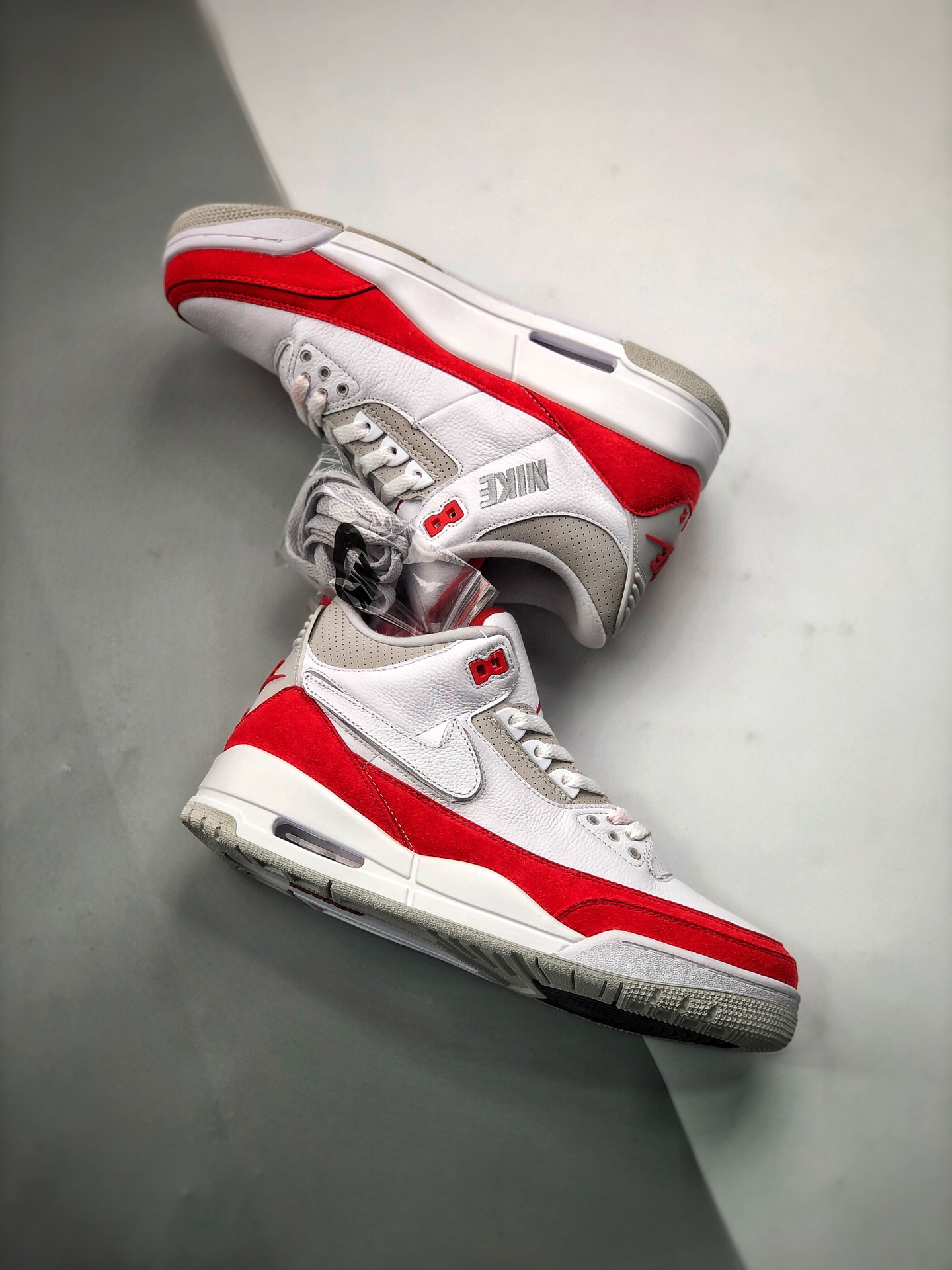 NIKE Air Jordan 3 tinker air max 1
