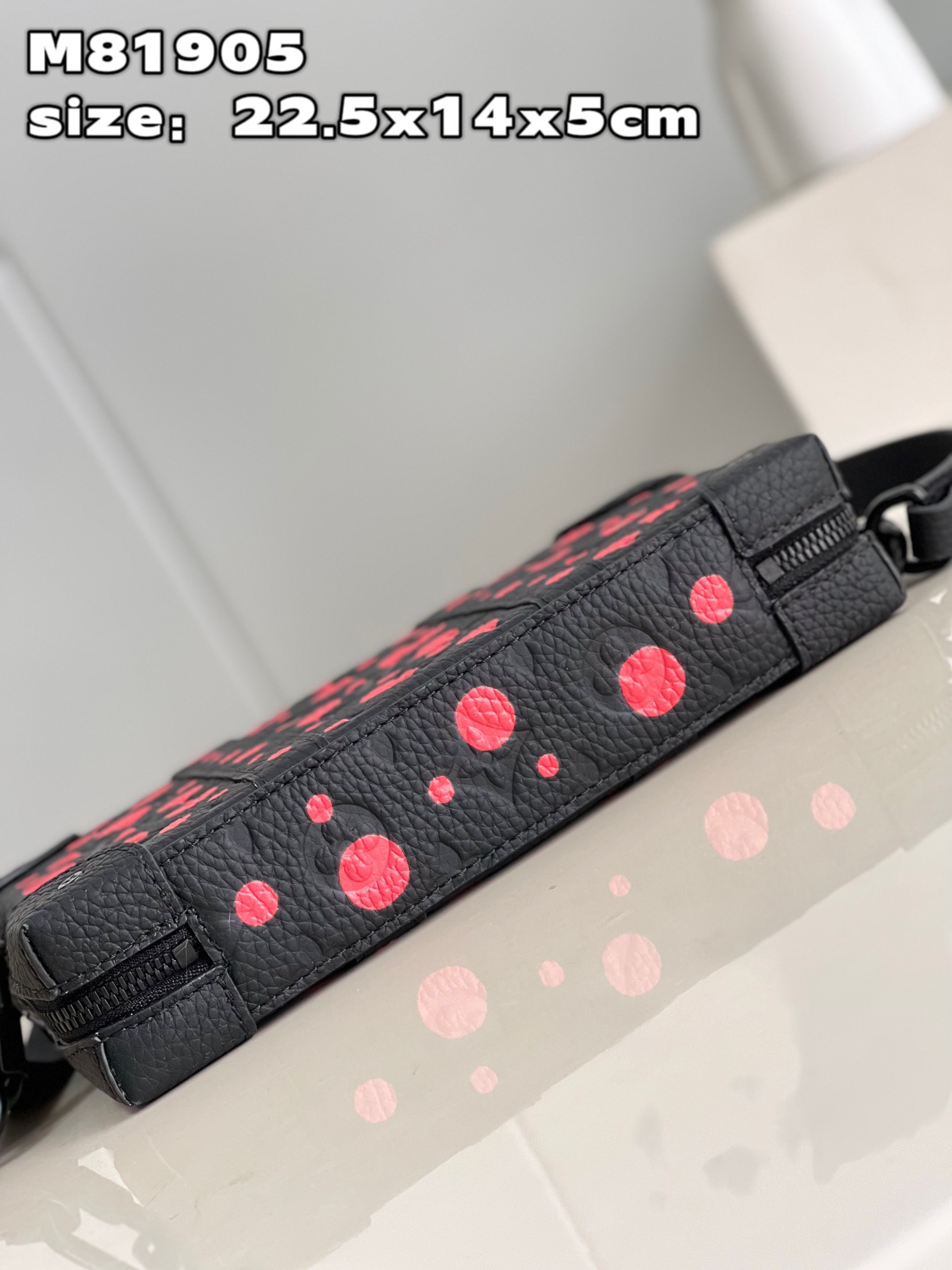 L*ouis V*uitton Top Bag