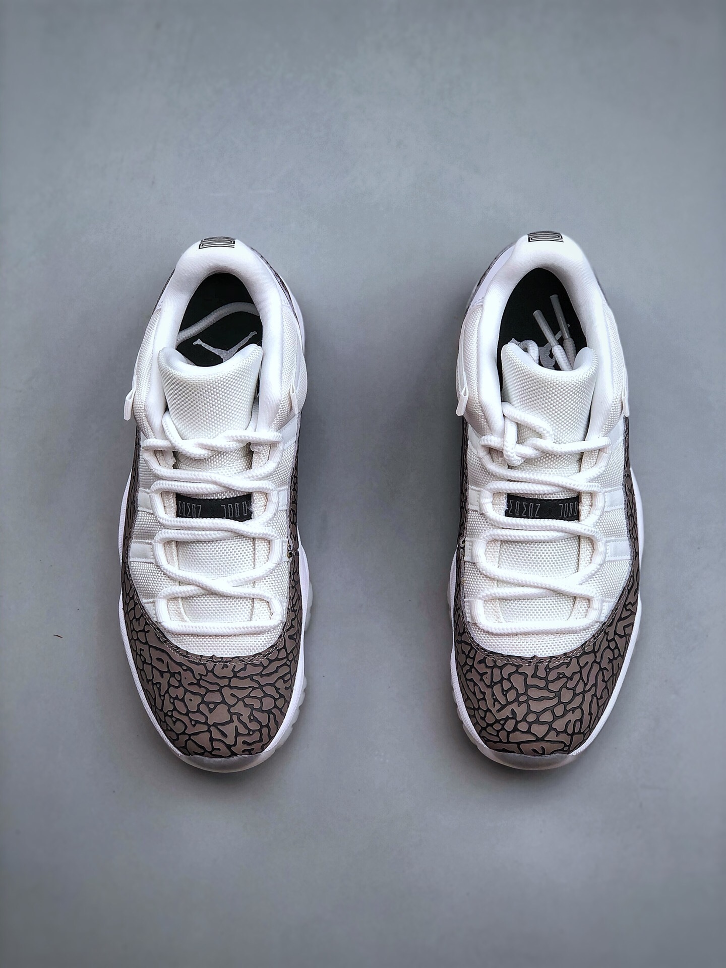 NIKE Air Jordan 11()