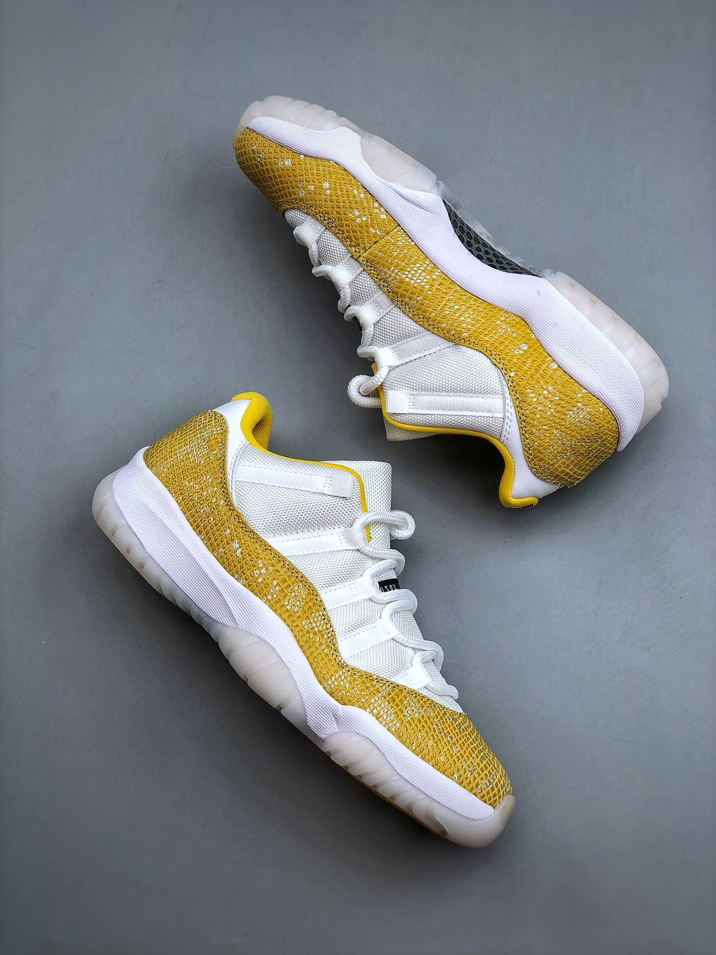 NIKE Air Jordan 11()