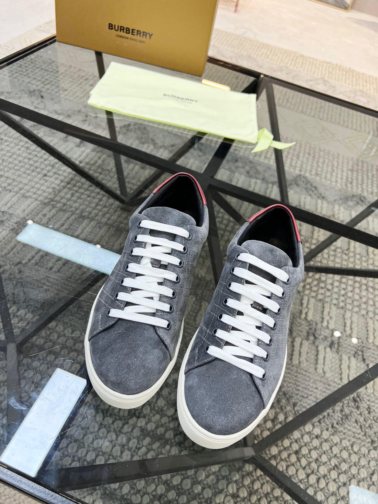 Men B*rberry Sneaker ()