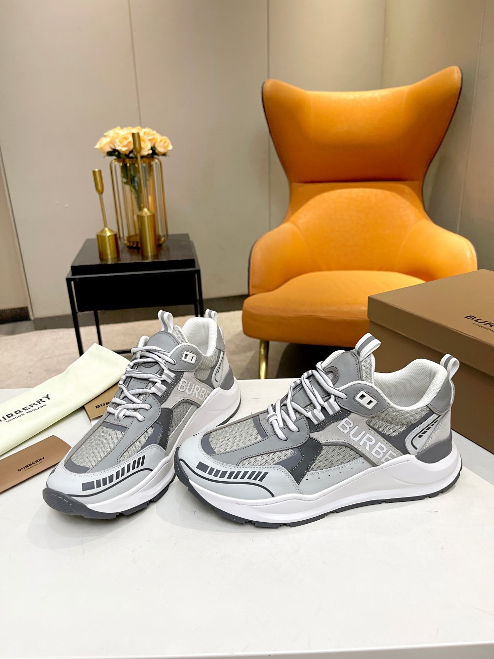 Men B*rberry Sneaker ()