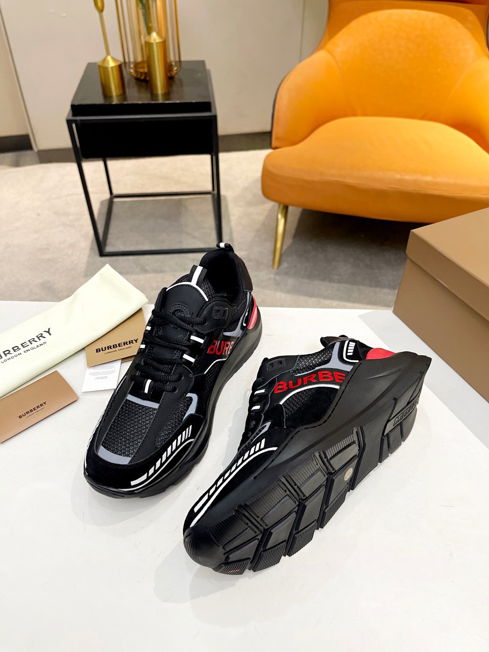 Men B*rberry Sneaker ()