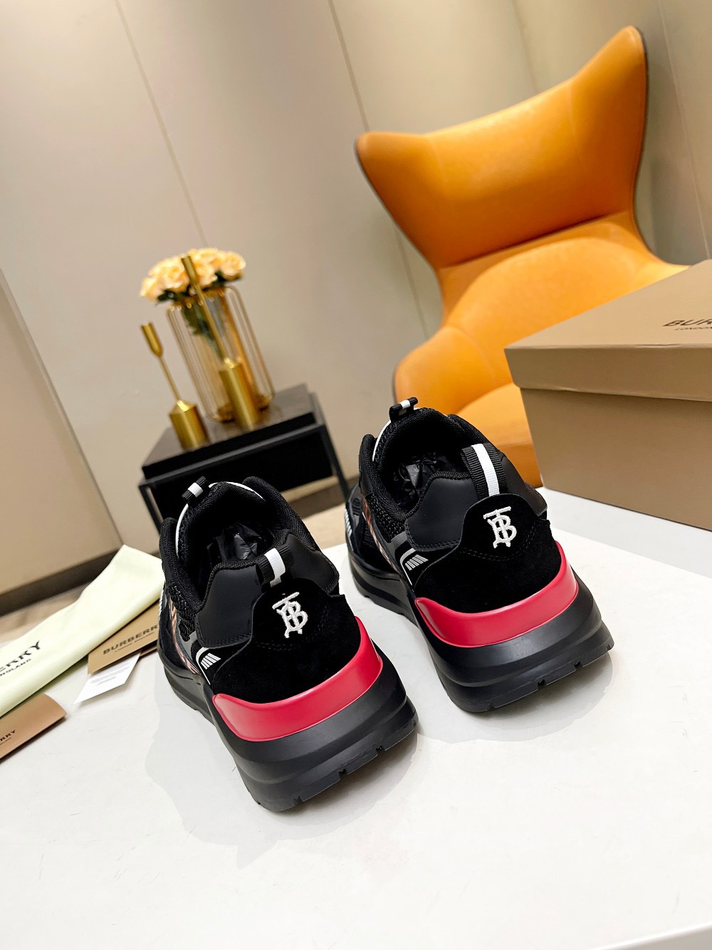 Men B*rberry Sneaker ()