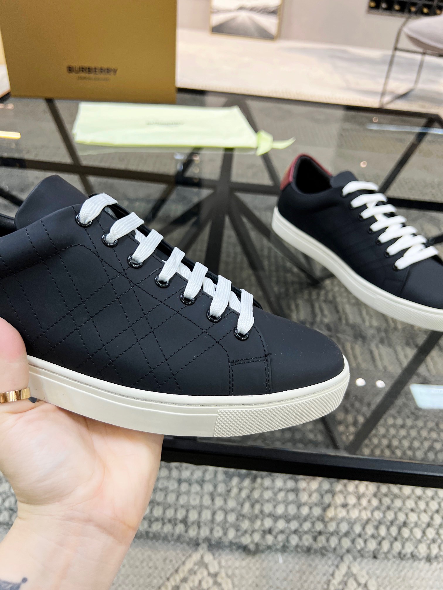Men B*rberry Sneaker ()