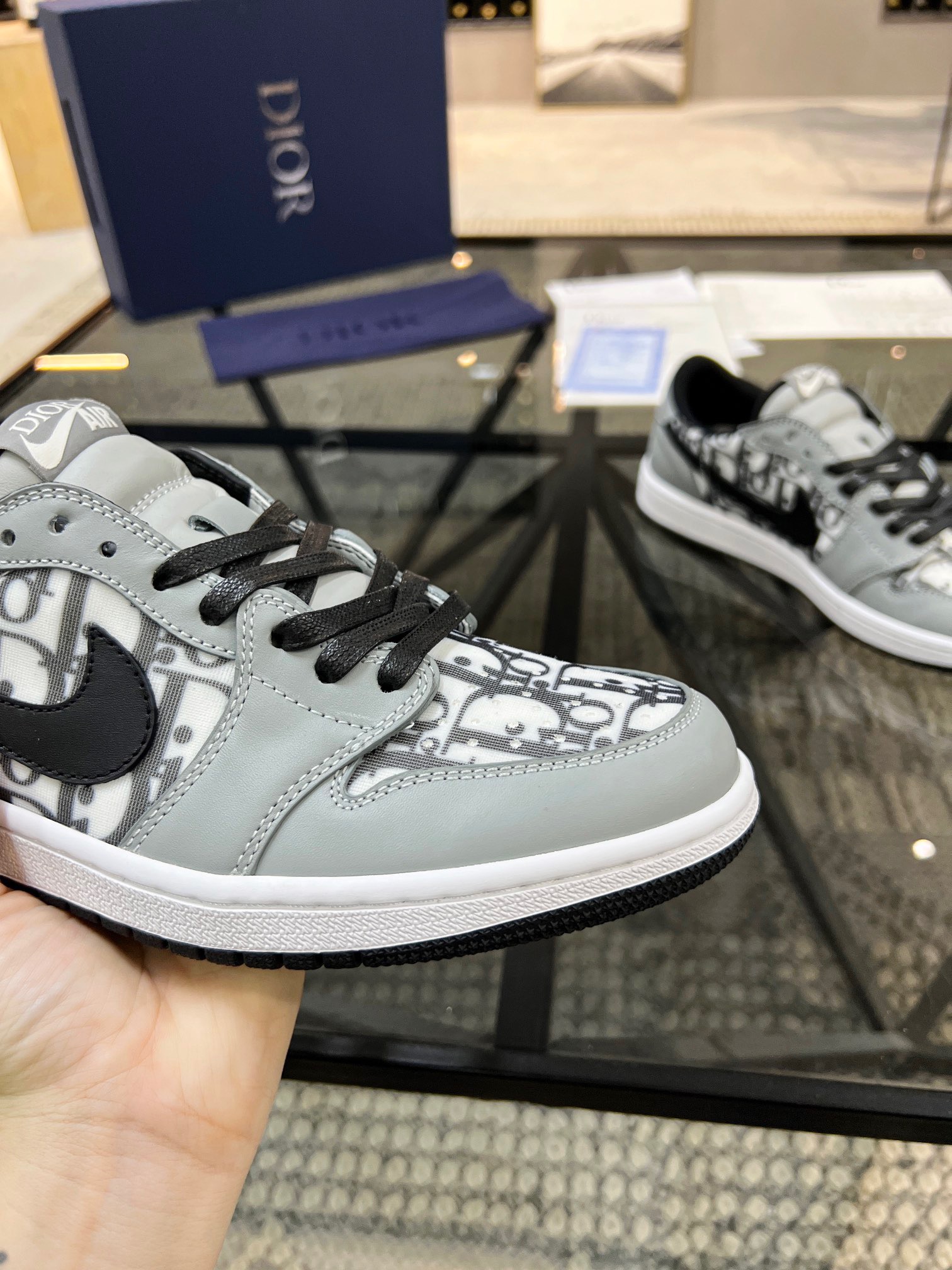 Men D*ior Top Sneaker